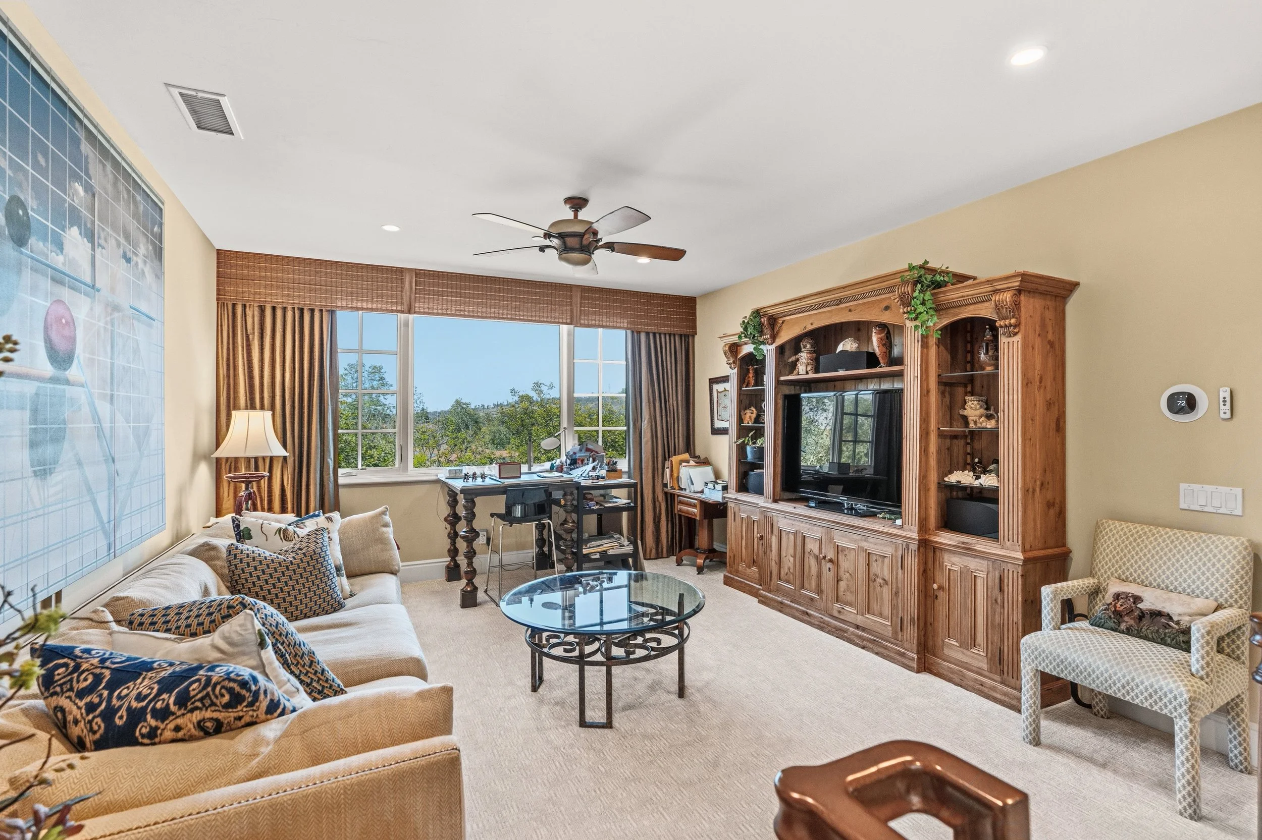 A9M_046_8181 Lamour Ln.jpg