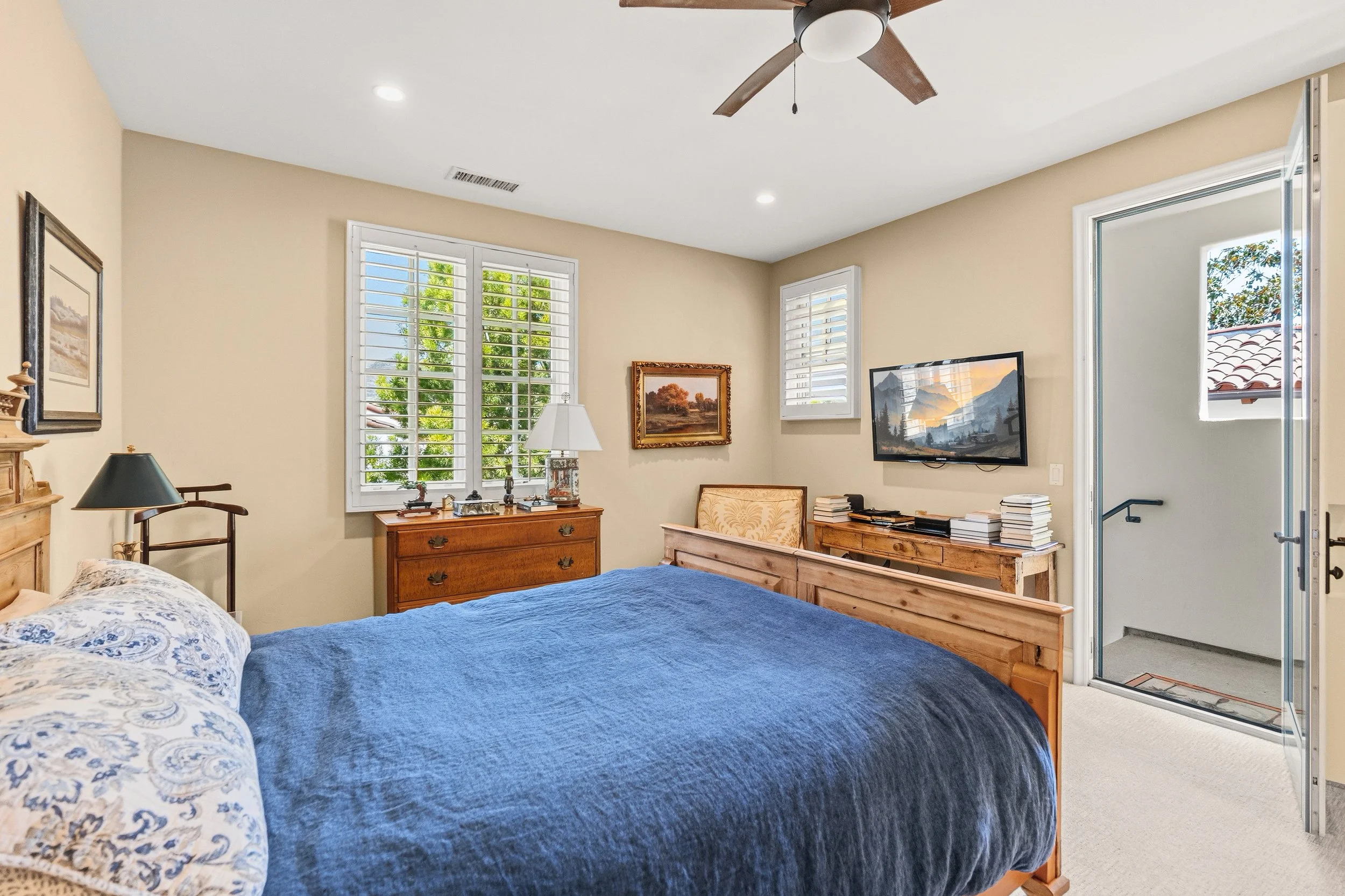 A9M_051_8181 Lamour Ln.jpg