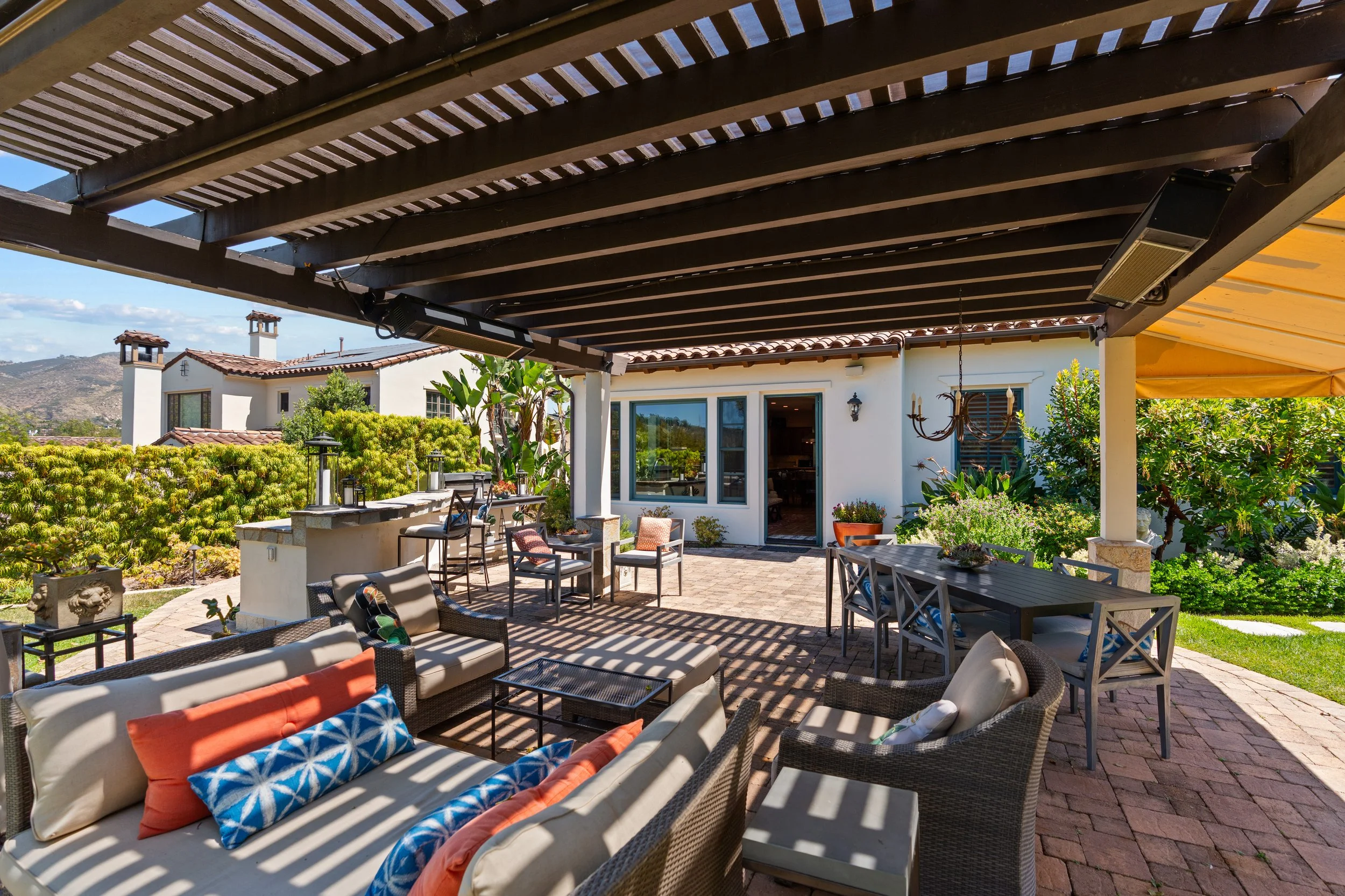 A9M_063_8181 Lamour Ln.jpg