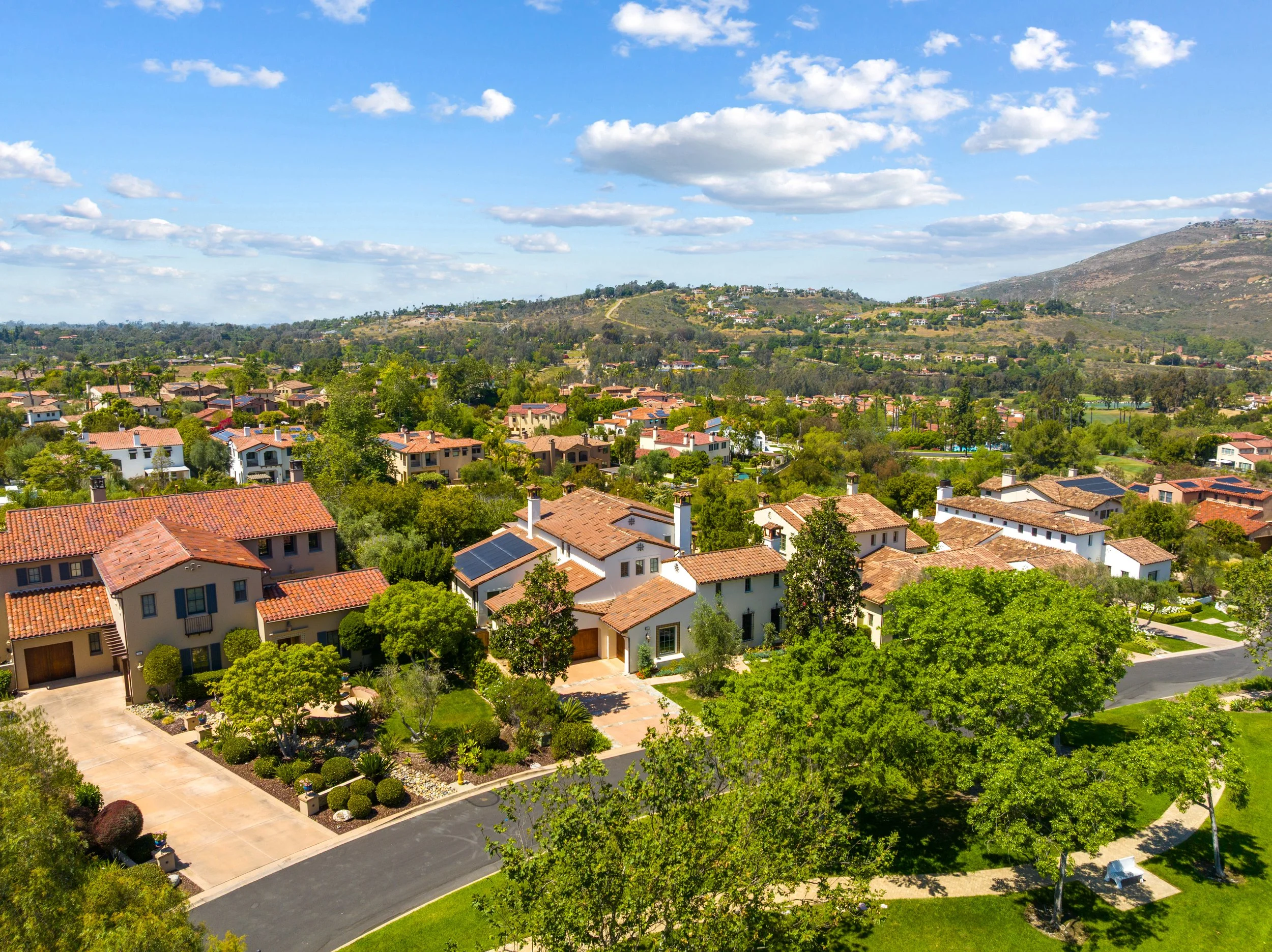 A9M_075_8181 Lamour Ln.jpg