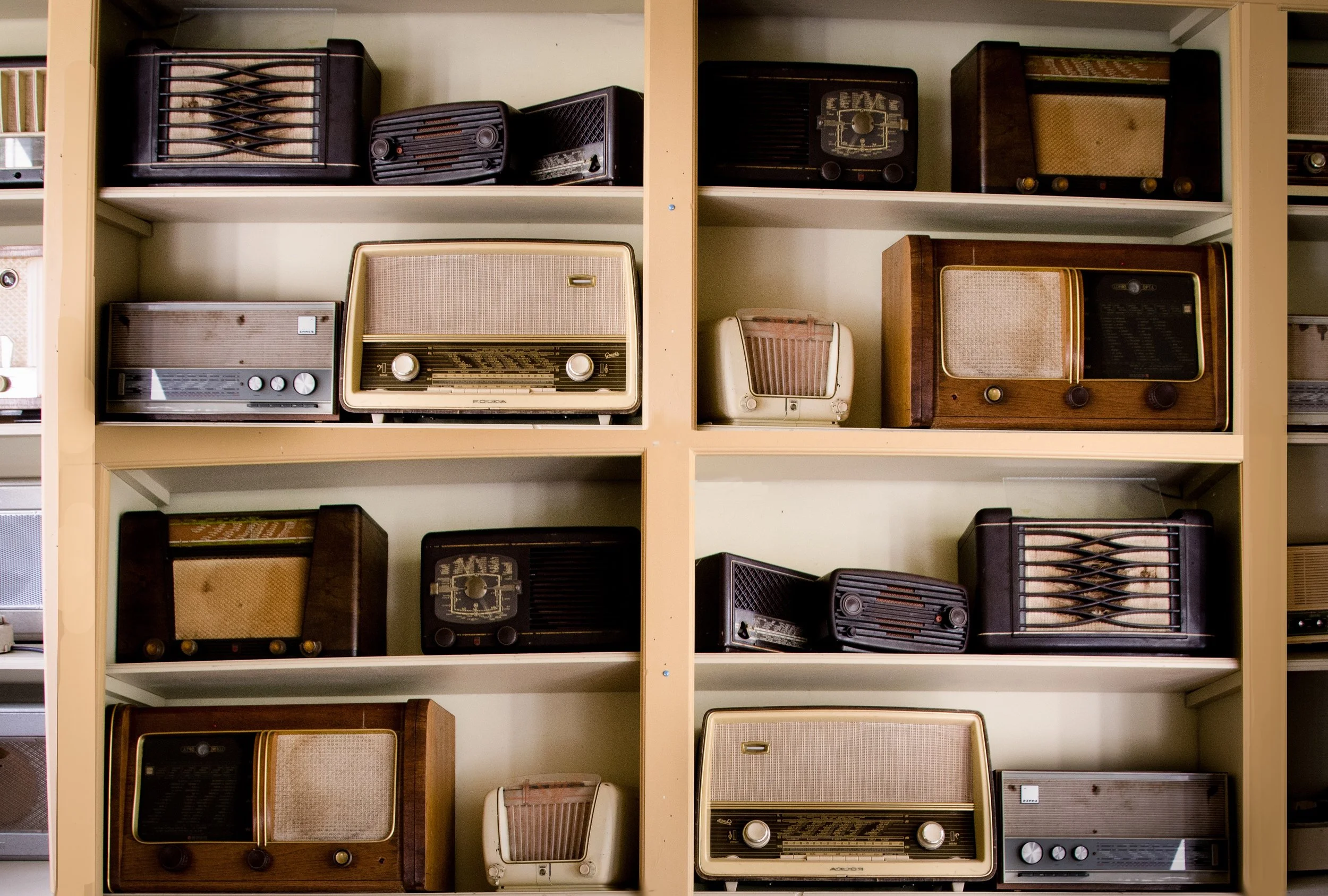 antique radios on shelf