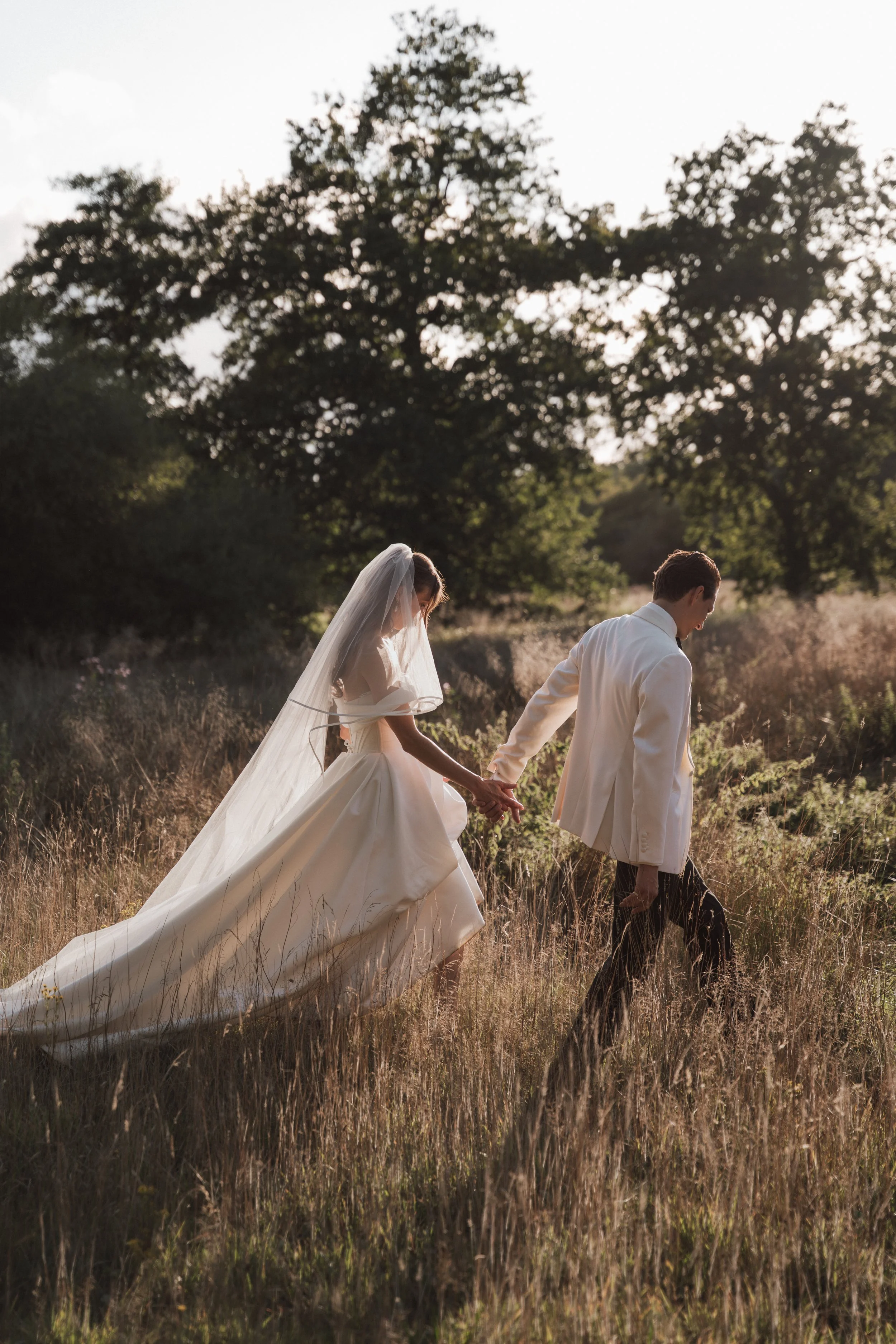 Couple portraits in golden countryside light