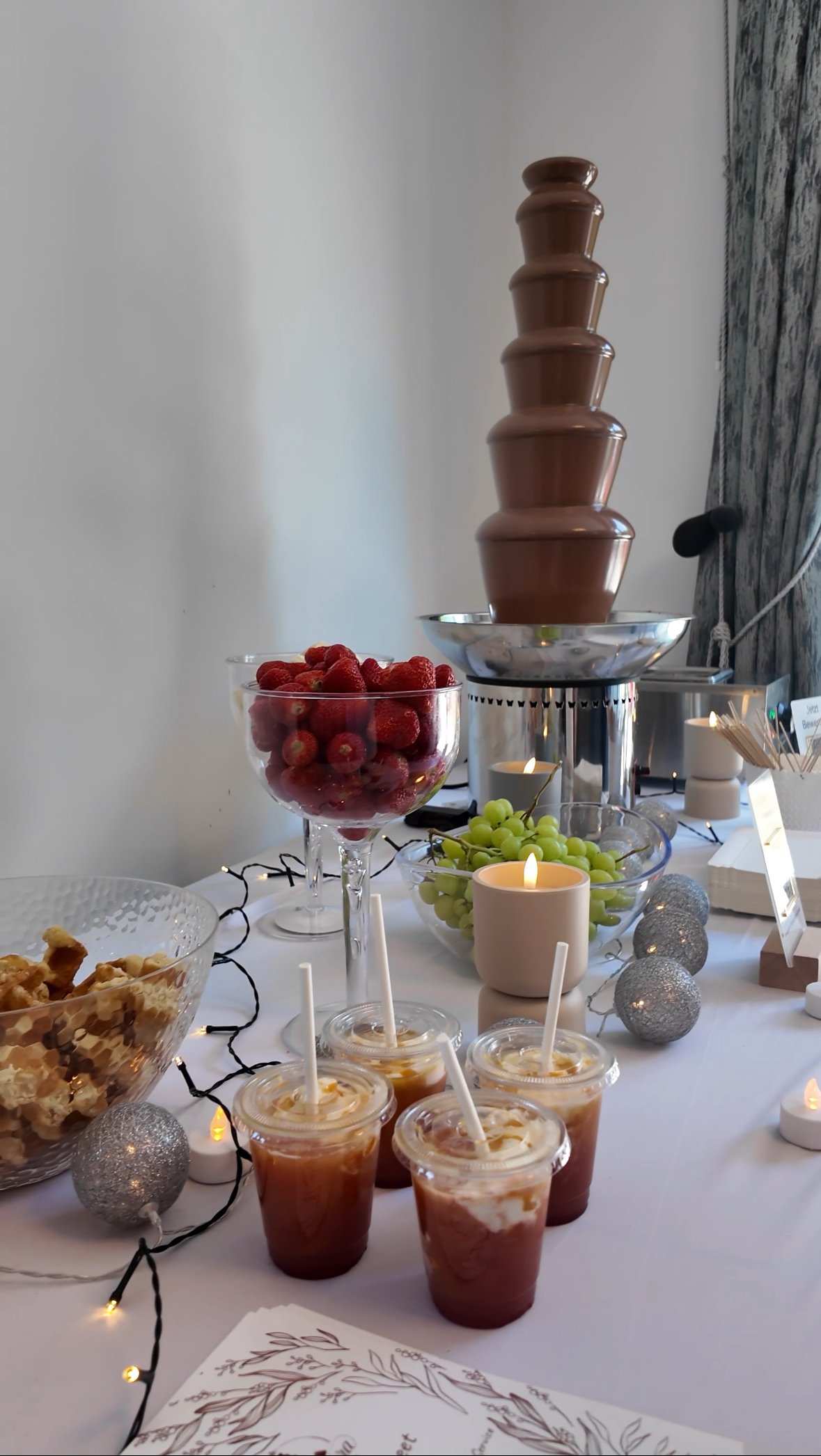 Schokoladenbrunnen mieten für deine Hochzeit oder Event in Frankfurt ihr Catering Service