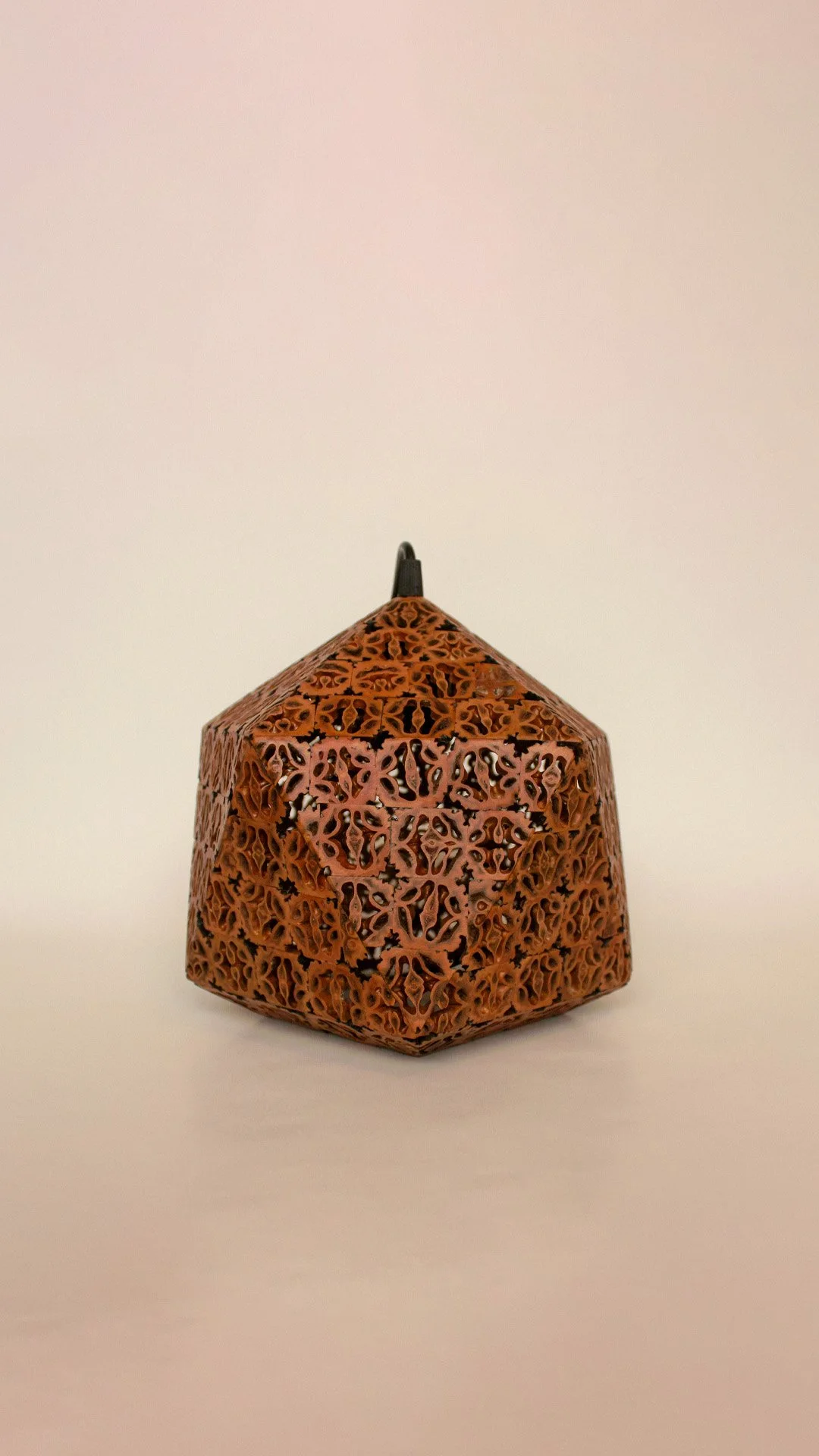 Nogal Pendant 03