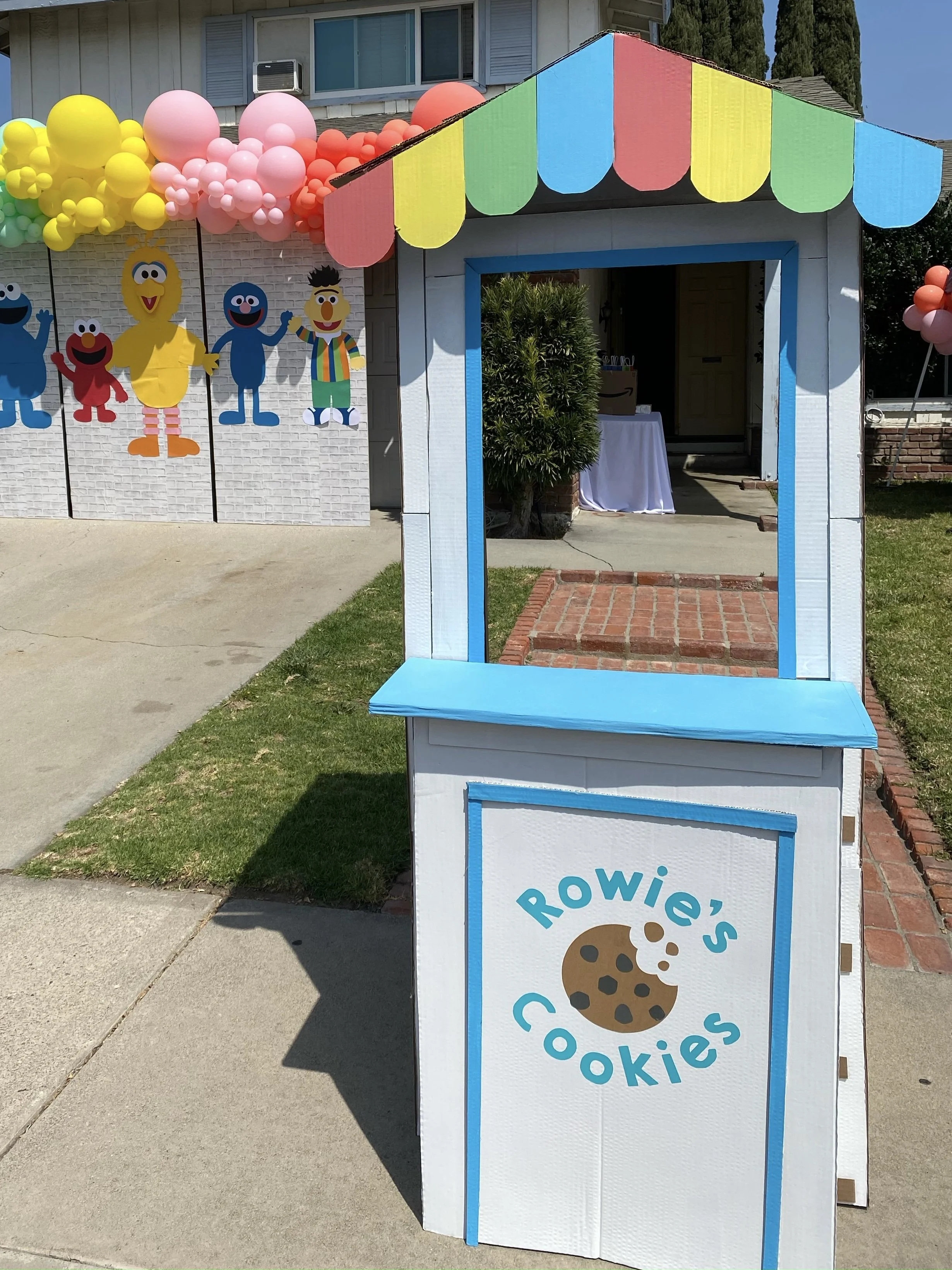Cookie Stand (Cardboard, 2021)