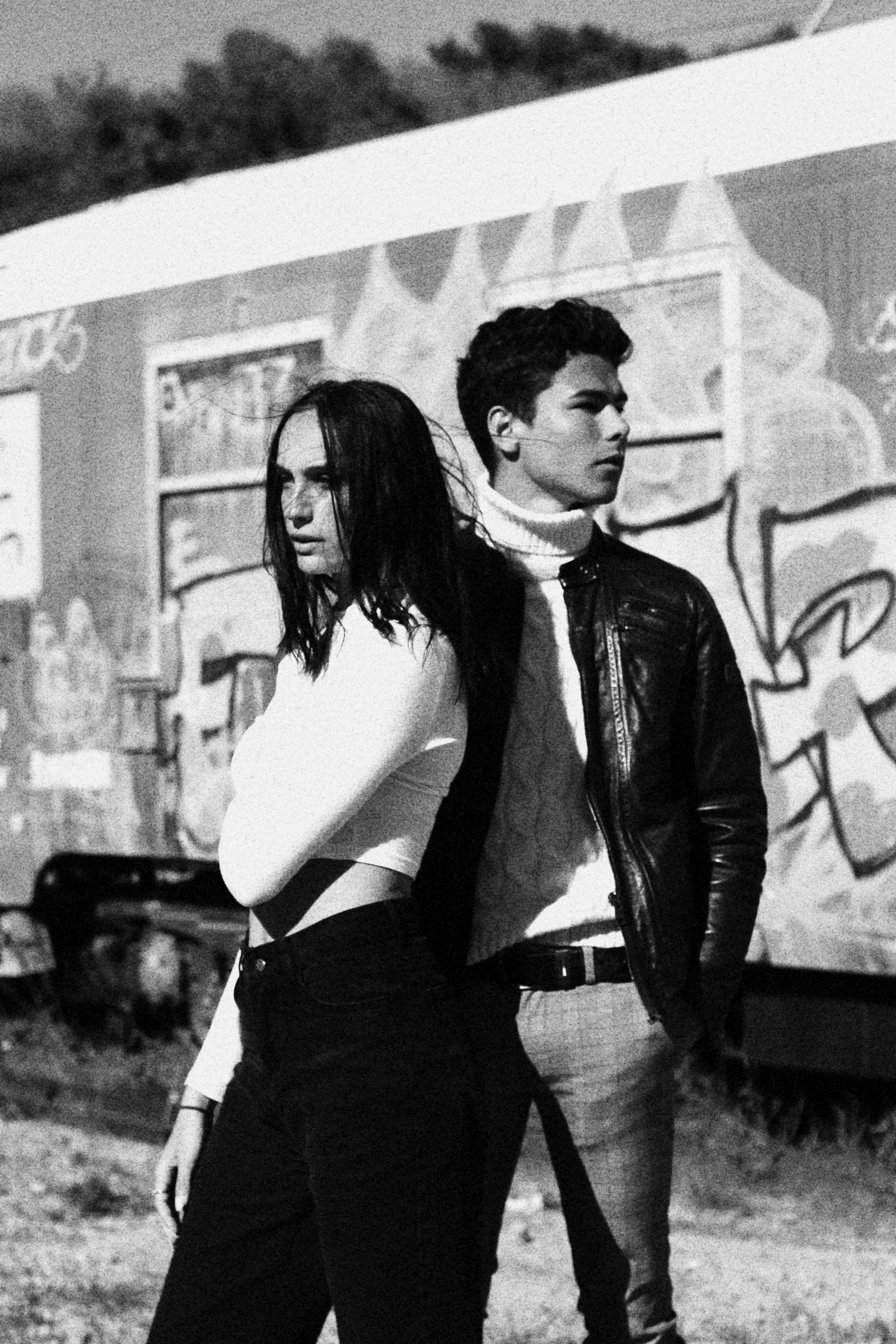 Photographie de couple en noir et blanc