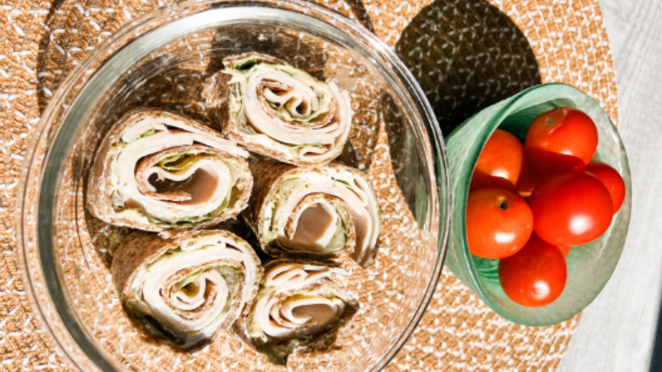 Pesto and Hummus Turkey Roll Ups