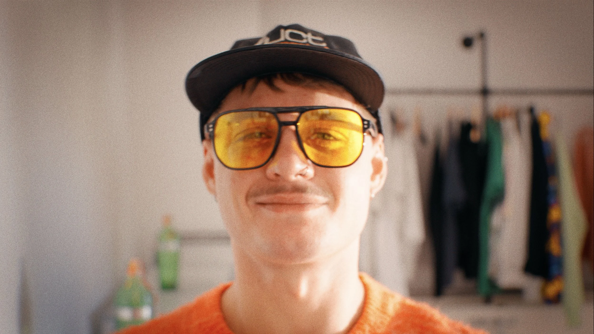 thumb-2.jpg