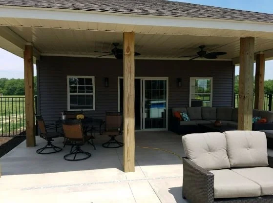 Poolhouse1.JPG
