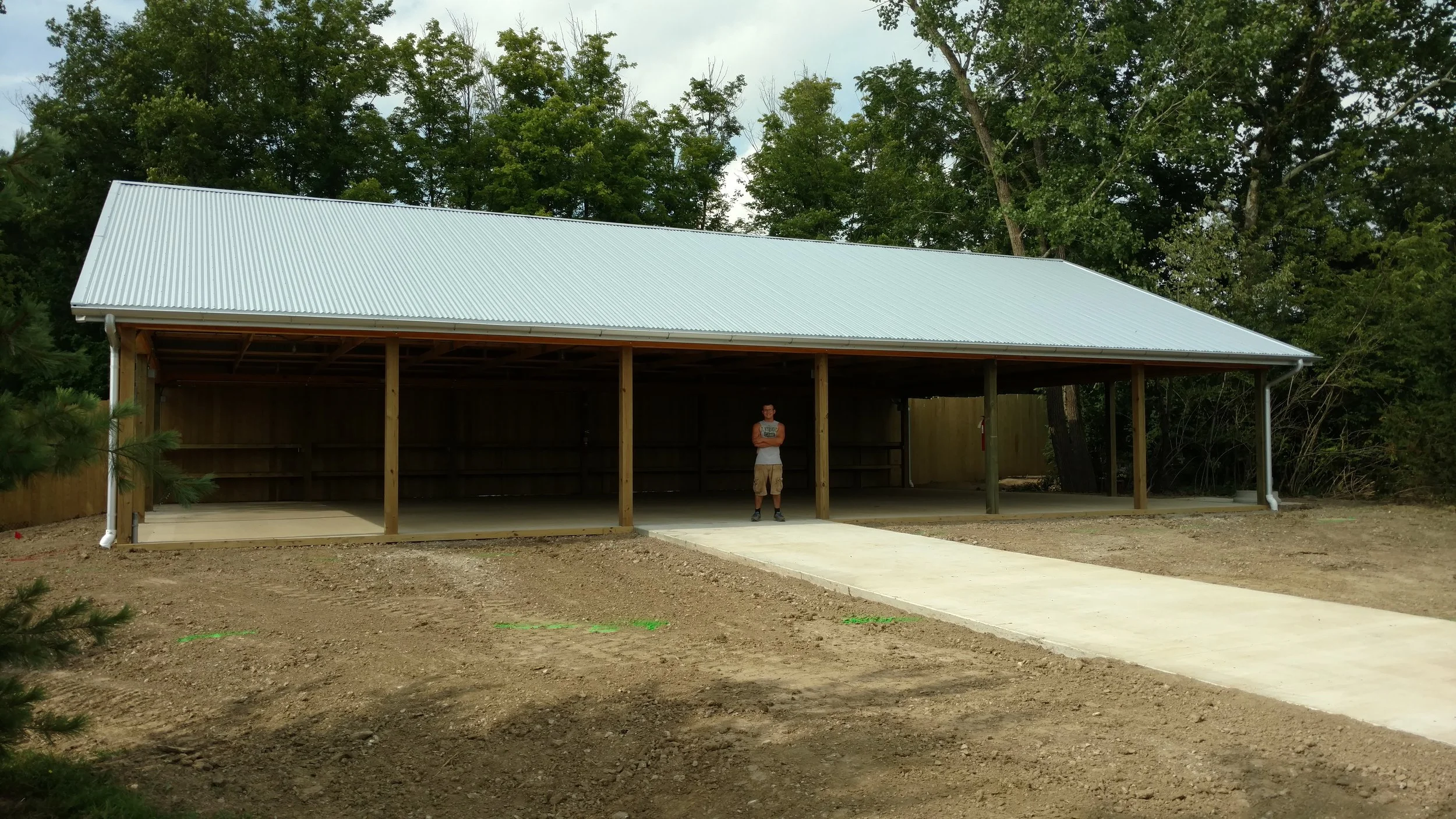 ColumbusZooShelter1.jpg