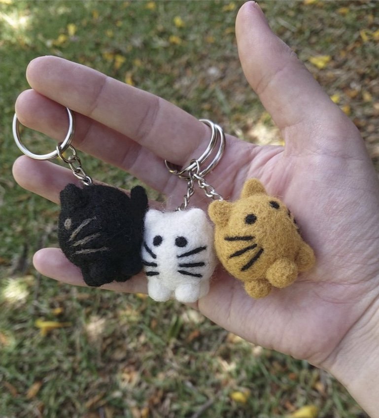 felted keychains.jpg (Copy)