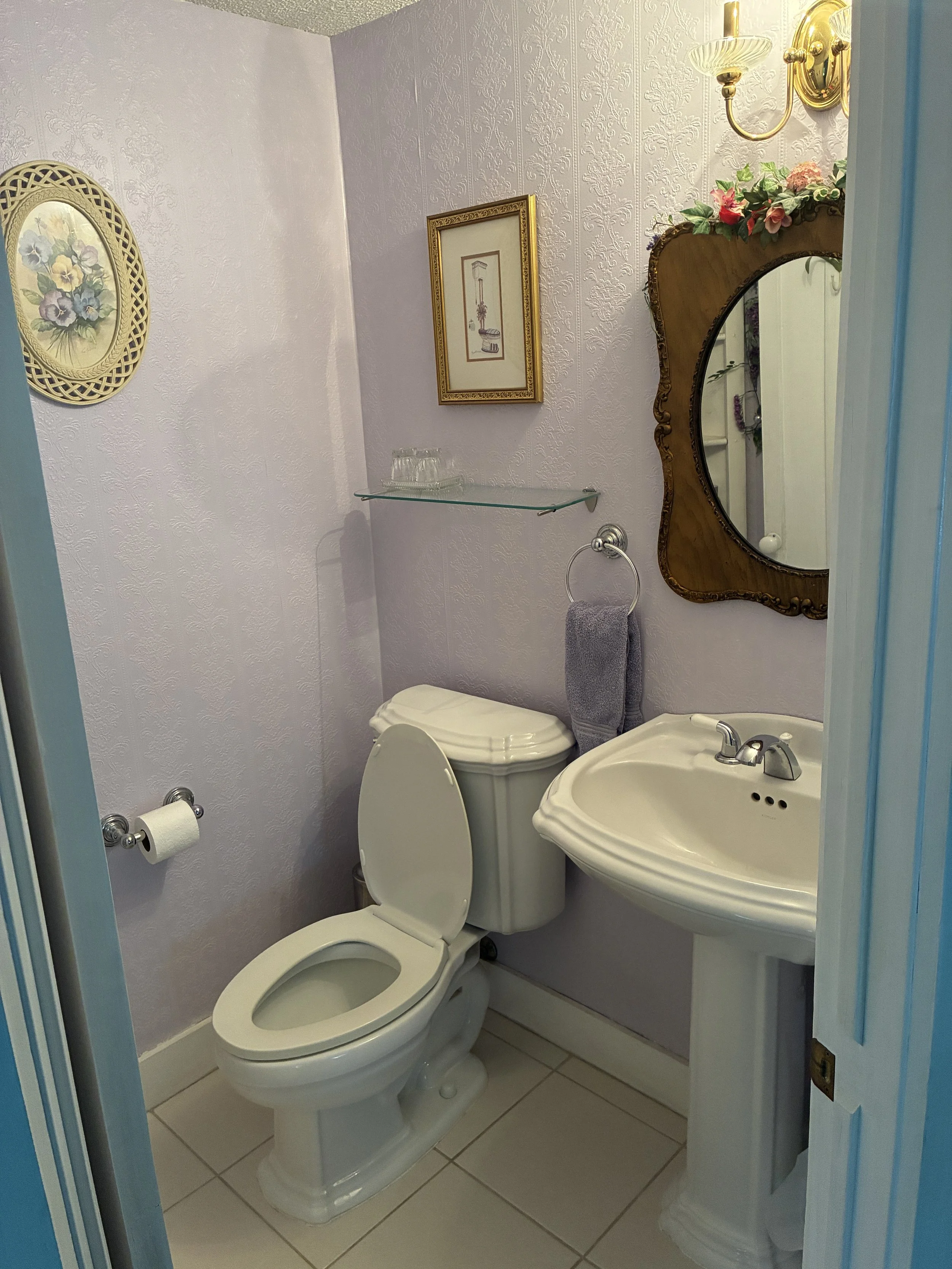 WebsiteYellow_bathroom 2.jpg