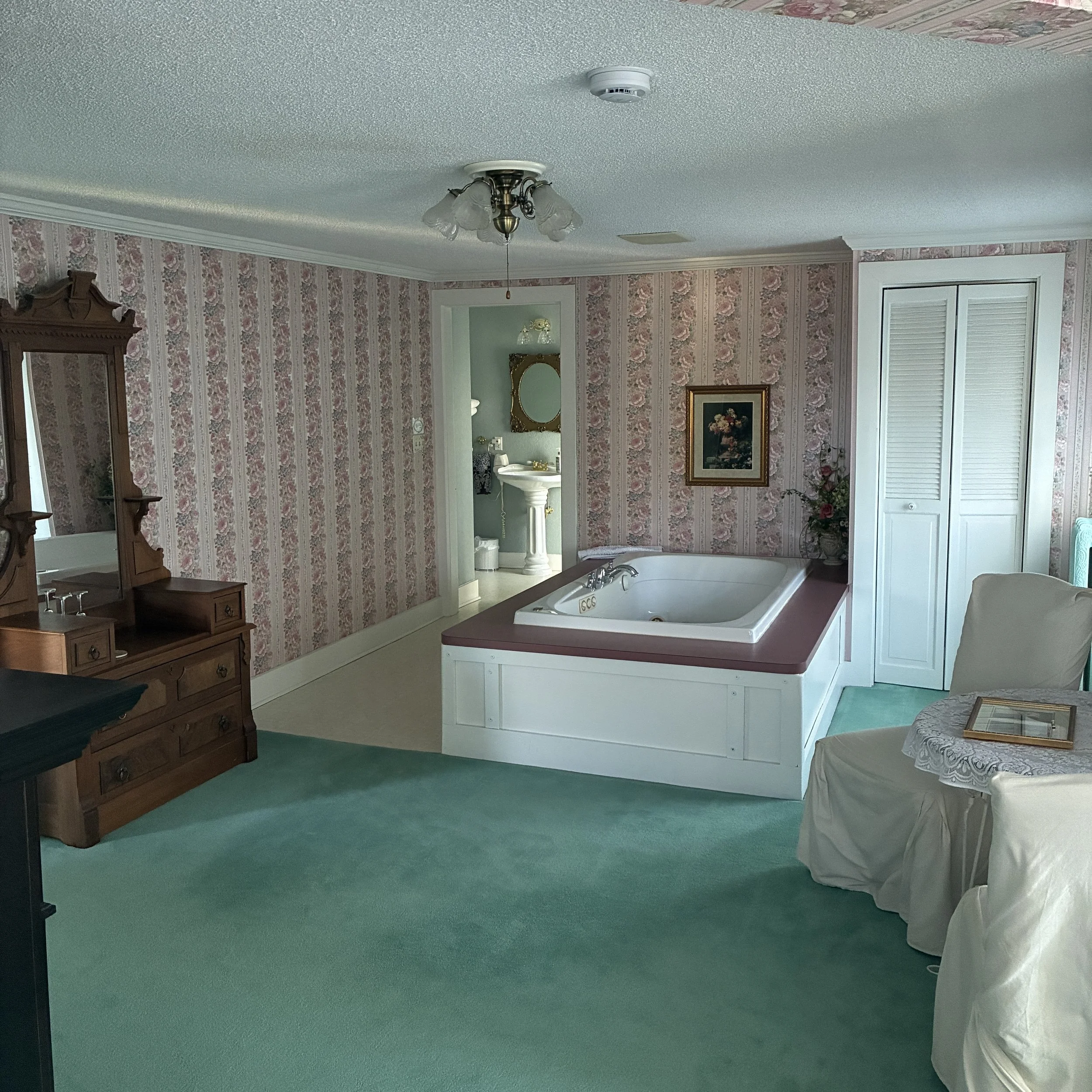 WebsitePink_bedroom 1.jpg