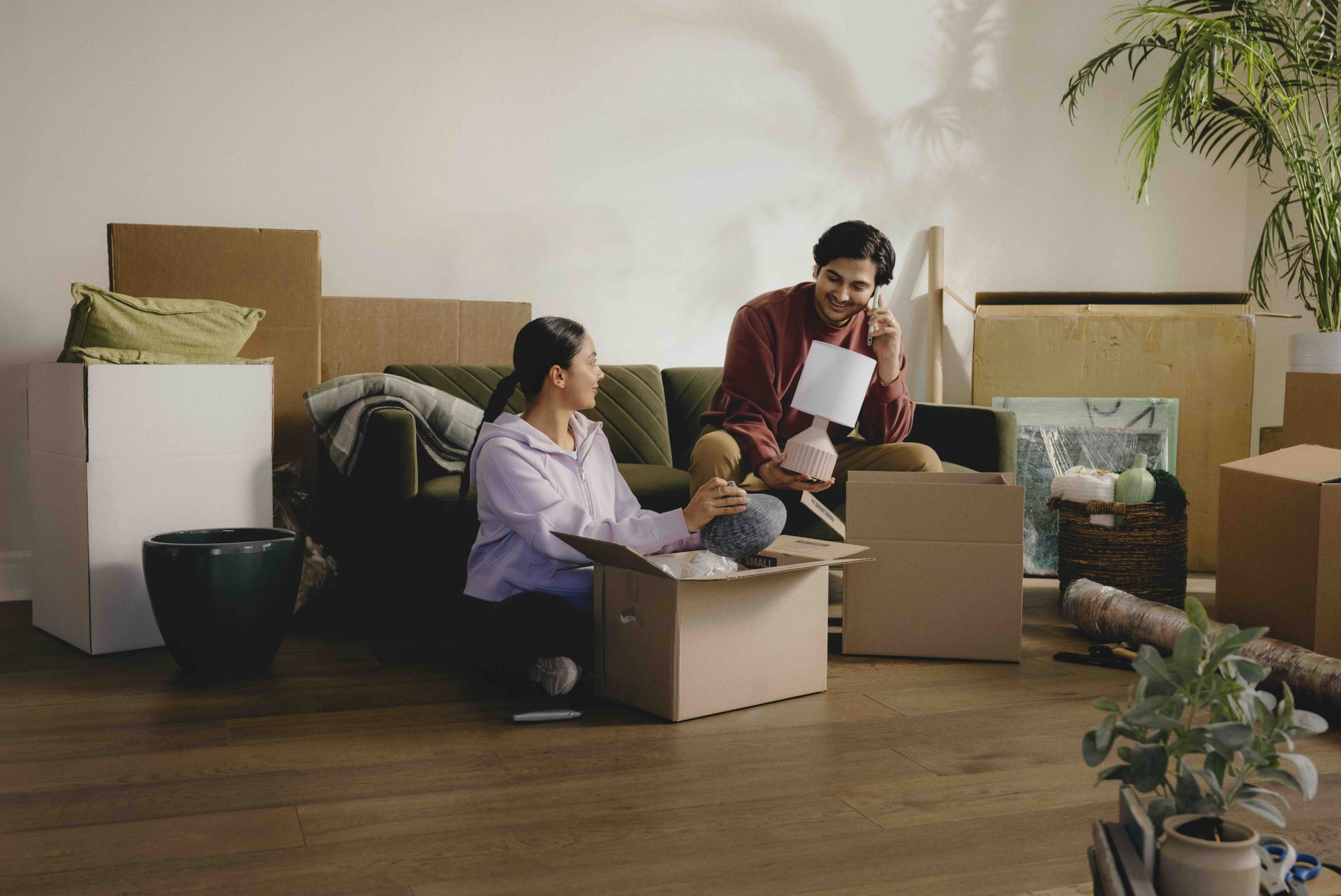 240410_COMCAST-MOVERS_DUSTIN-AKSLAND_Living-Room-0235.jpg