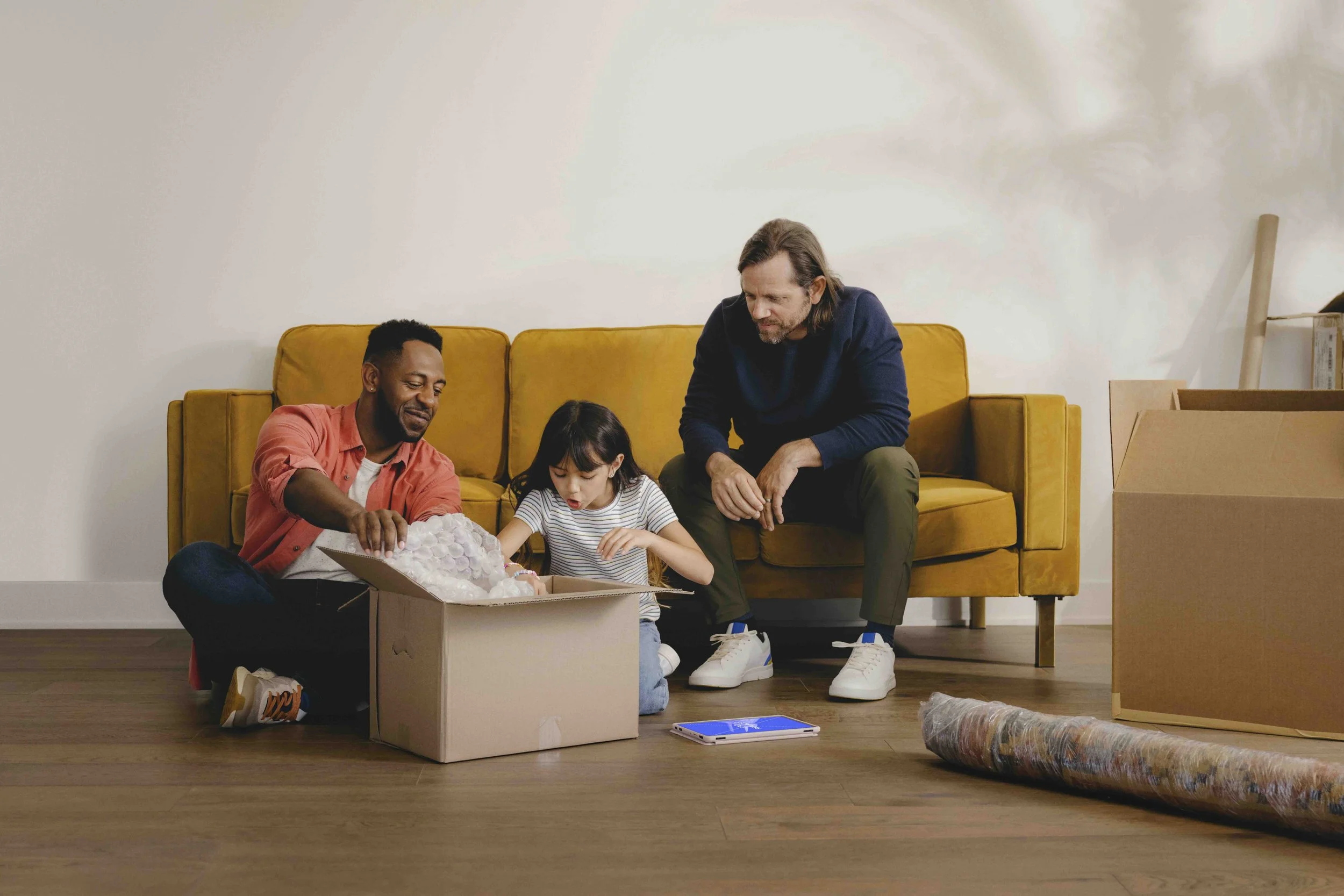 240410_COMCAST-MOVERS_DUSTIN-AKSLAND_Living-Room-1082.jpg