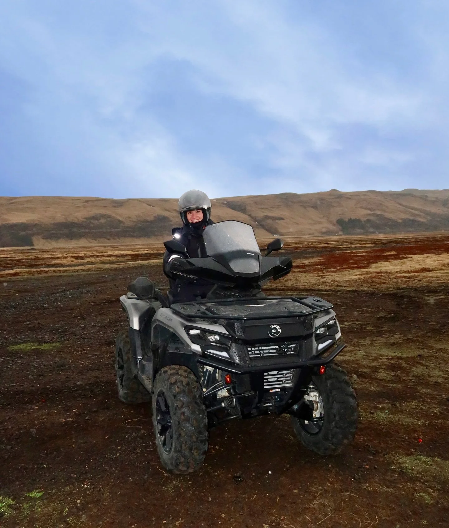 Iceland showing off 🧊

Some inside scoop on Iceland 👇🏼

DON&rsquo;T 
1. Trust the weather forecast! The weather went from bright and sunny to sideways rain and aggressive wind and freezing rainy within a few minutes. Iceland keeps you humble. Pack