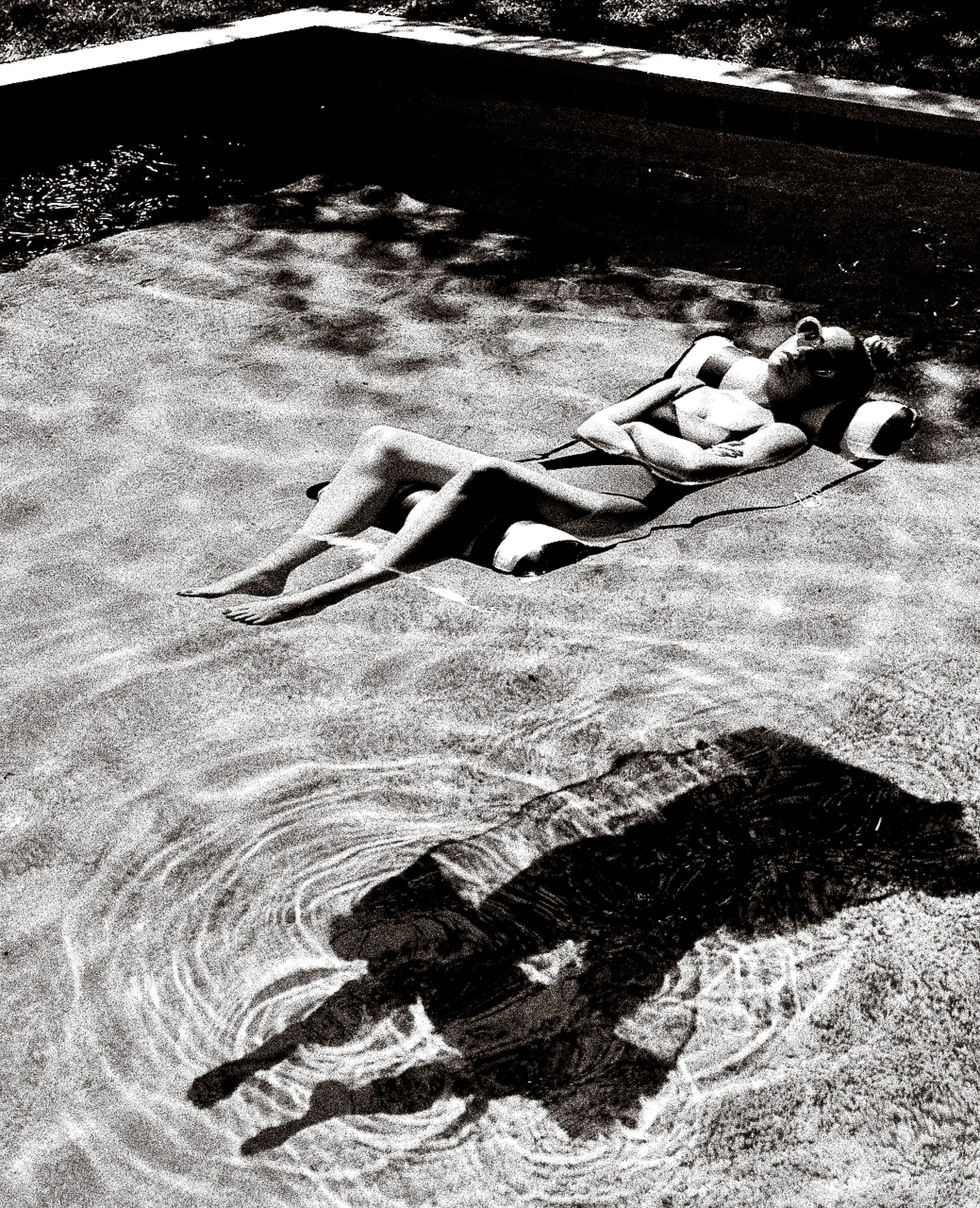 Shadow swimming