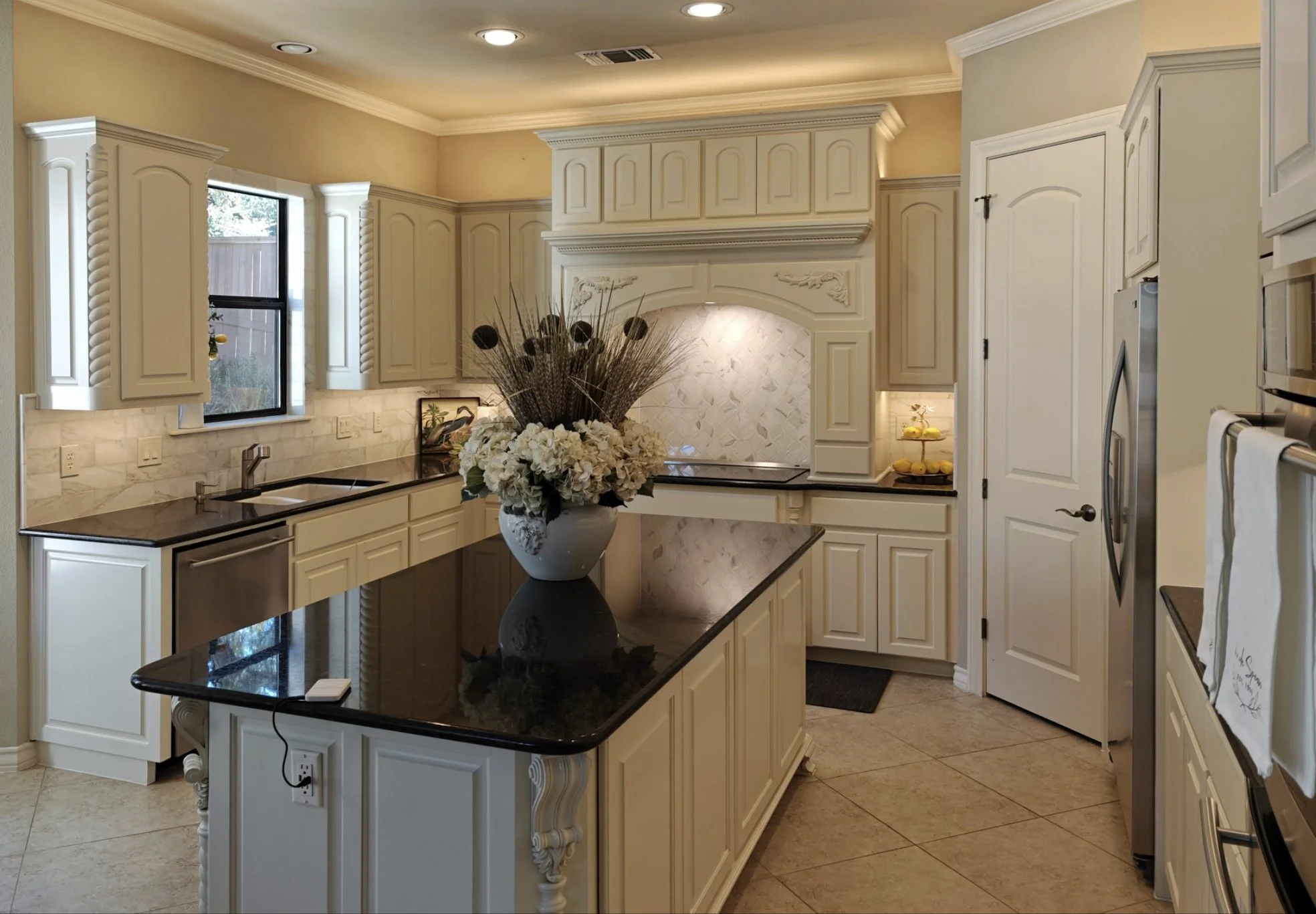 Kitchen Remodel by Alamo Kitchen and Bath LLC project photo