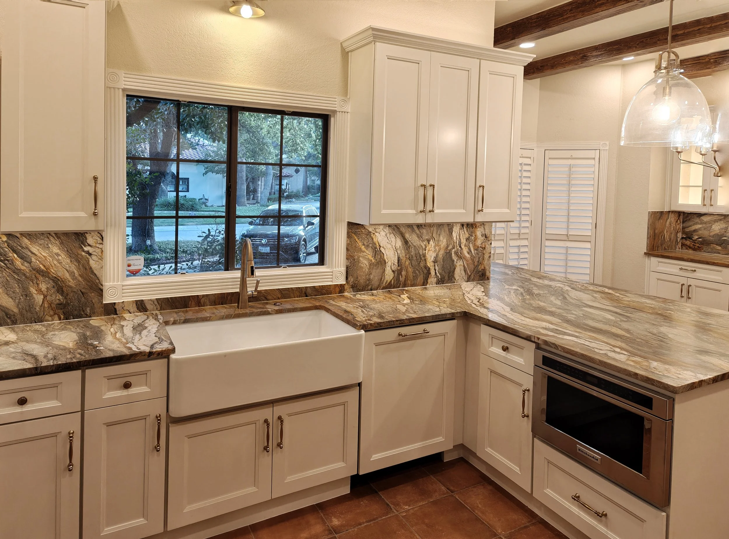Alamo Kitchen and Bath LLC kitchen