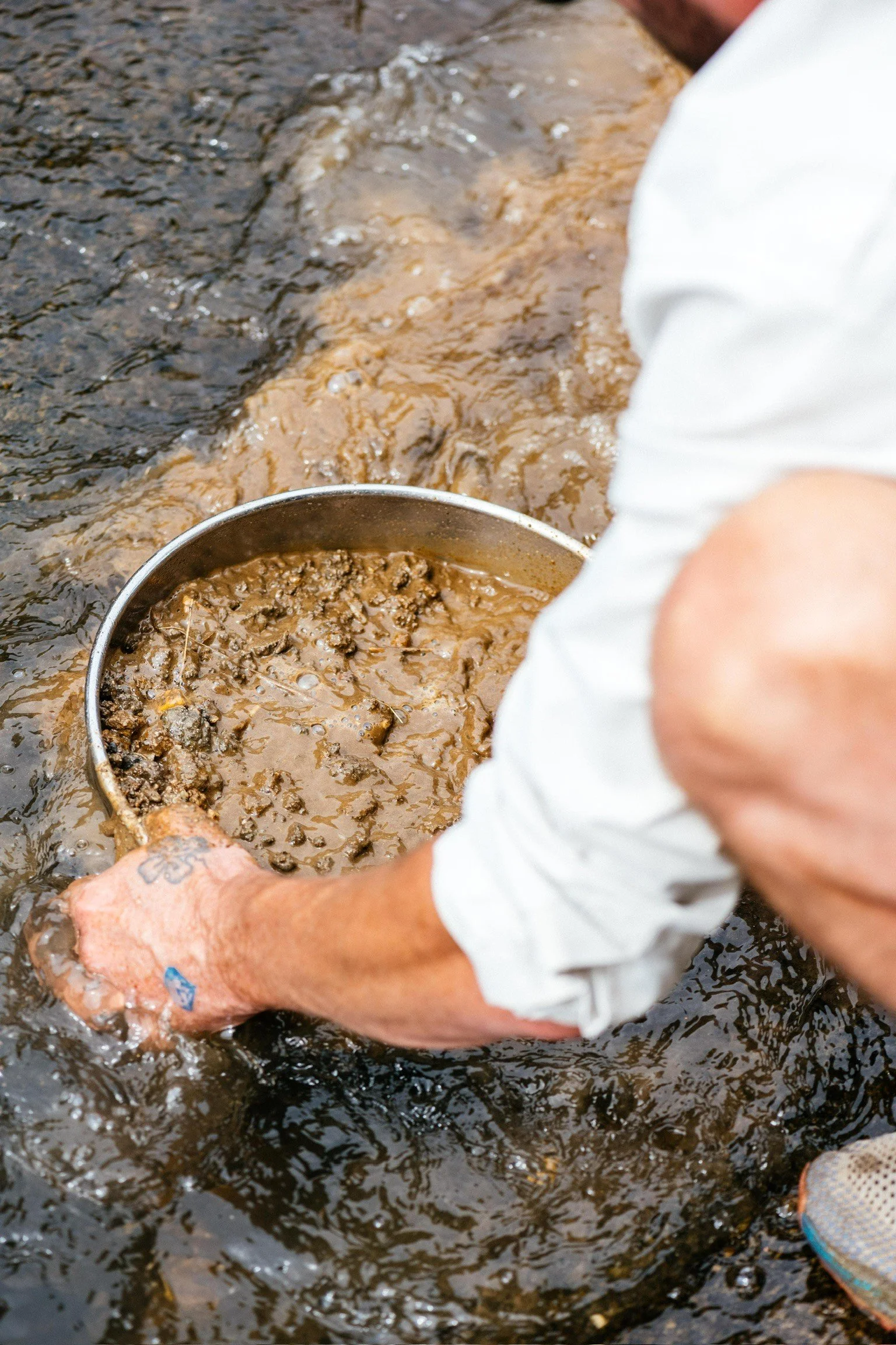 fossicking for gems in Australia