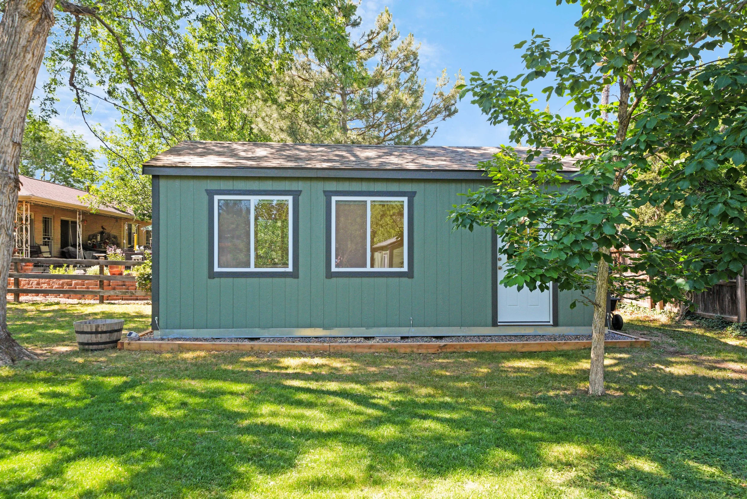 3555 Estes St(MLS)-10.jpg
