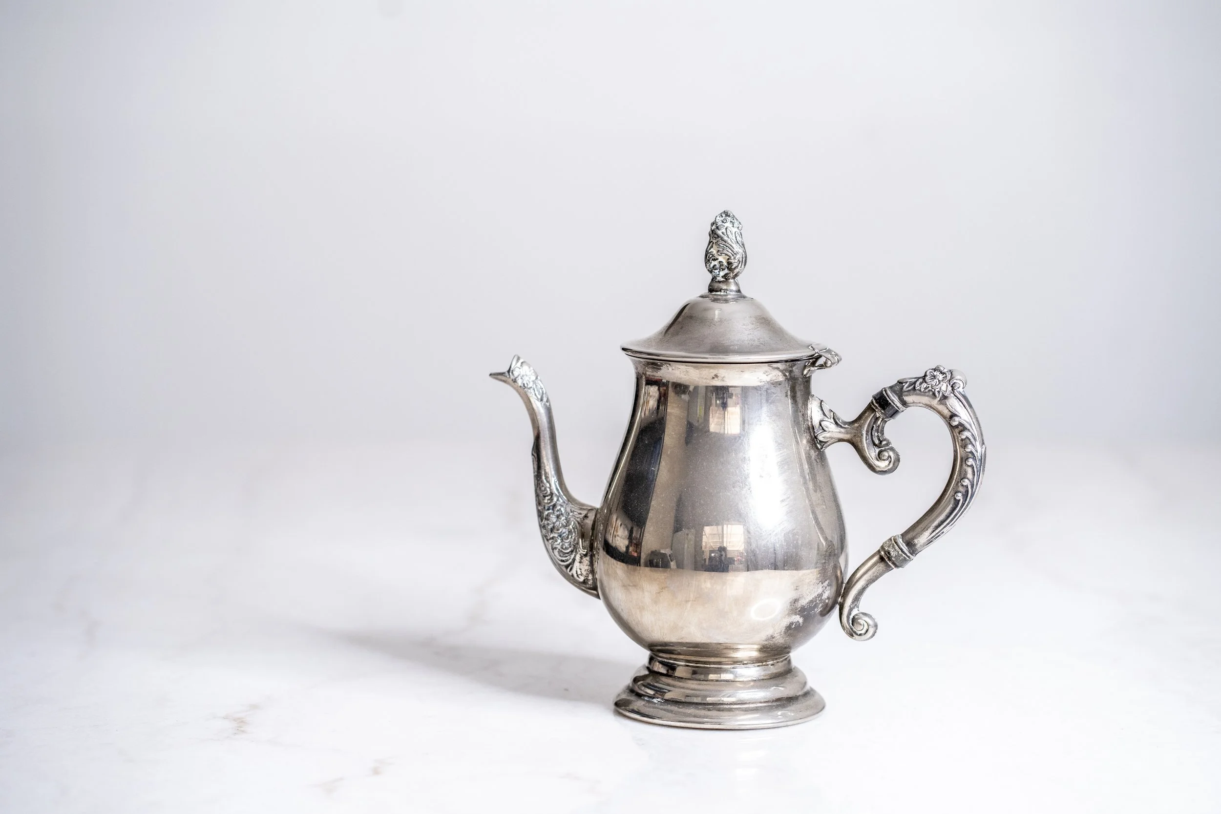 Vintage Ranleigh Australia Silver-Plated Coffee Pot - Pineapple Finial