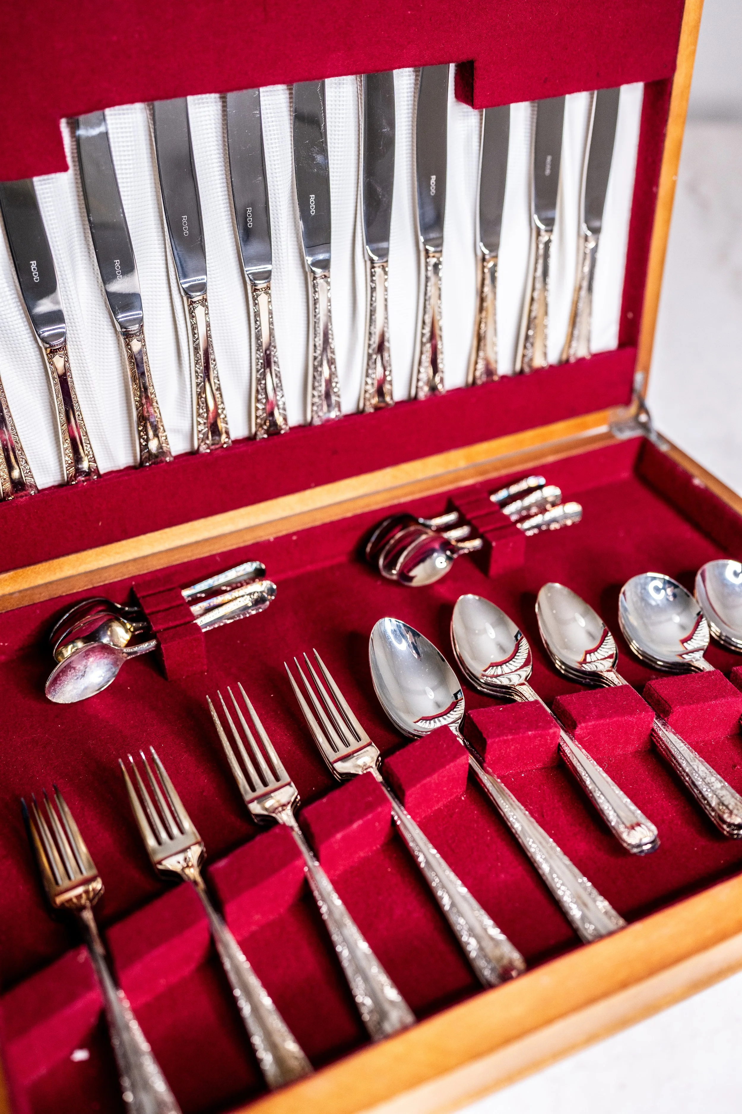 Vintage Rodd Australia Nemesia Pattern Silver Plate Cutlery Set in Chest