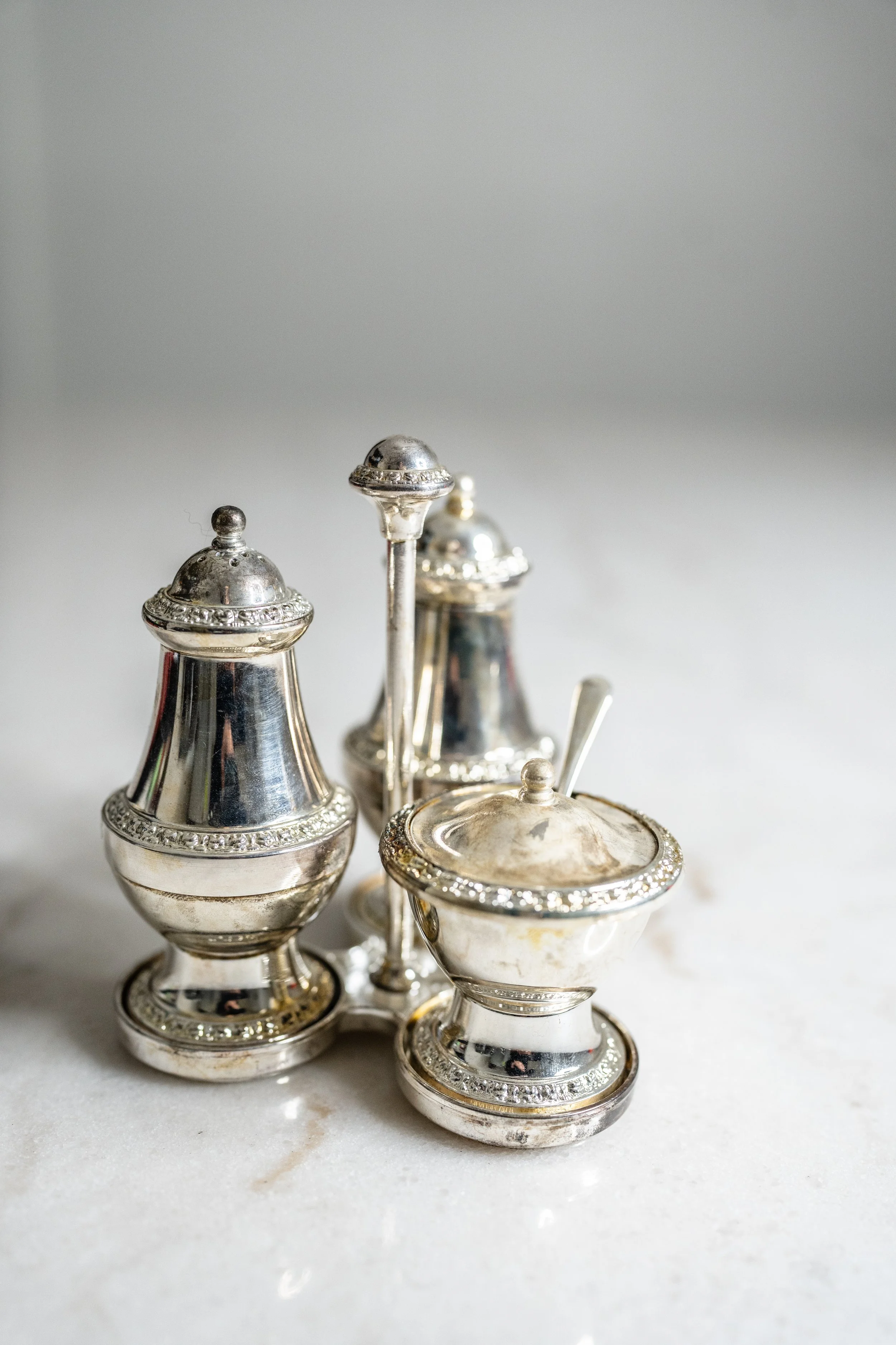 Vintage Ianthe Silver-Plated Cruet Set with Acrylic Cobalt Blue Liner