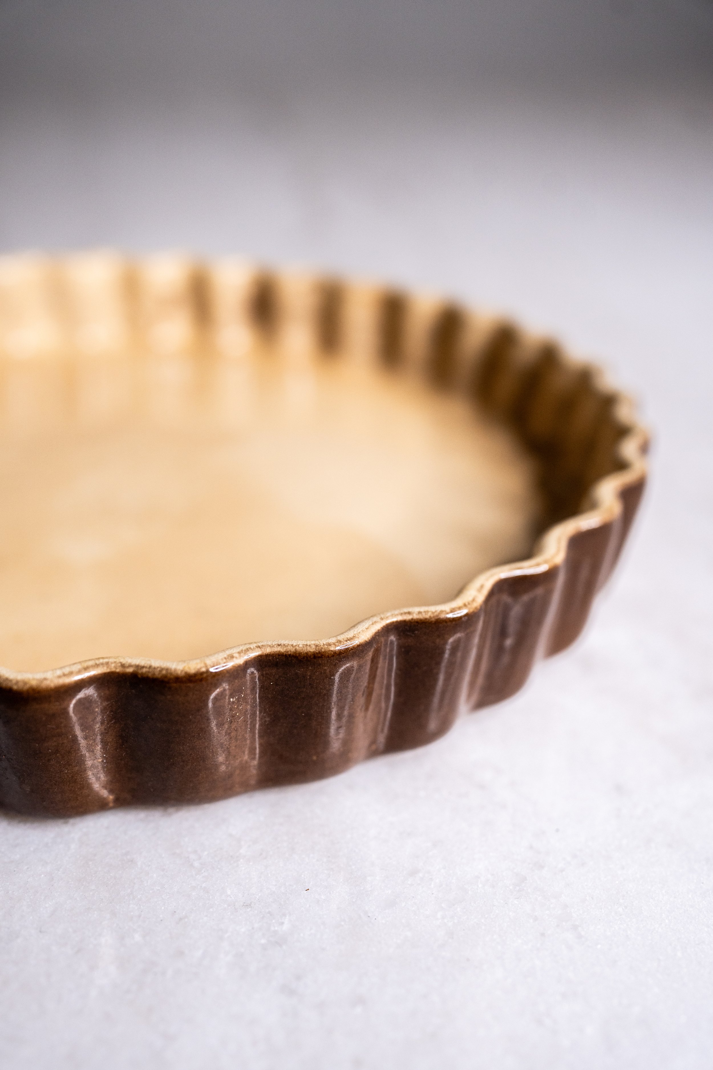 Vintage Apilco France Scalloped Porcelain Quiche Baker Tart Pan