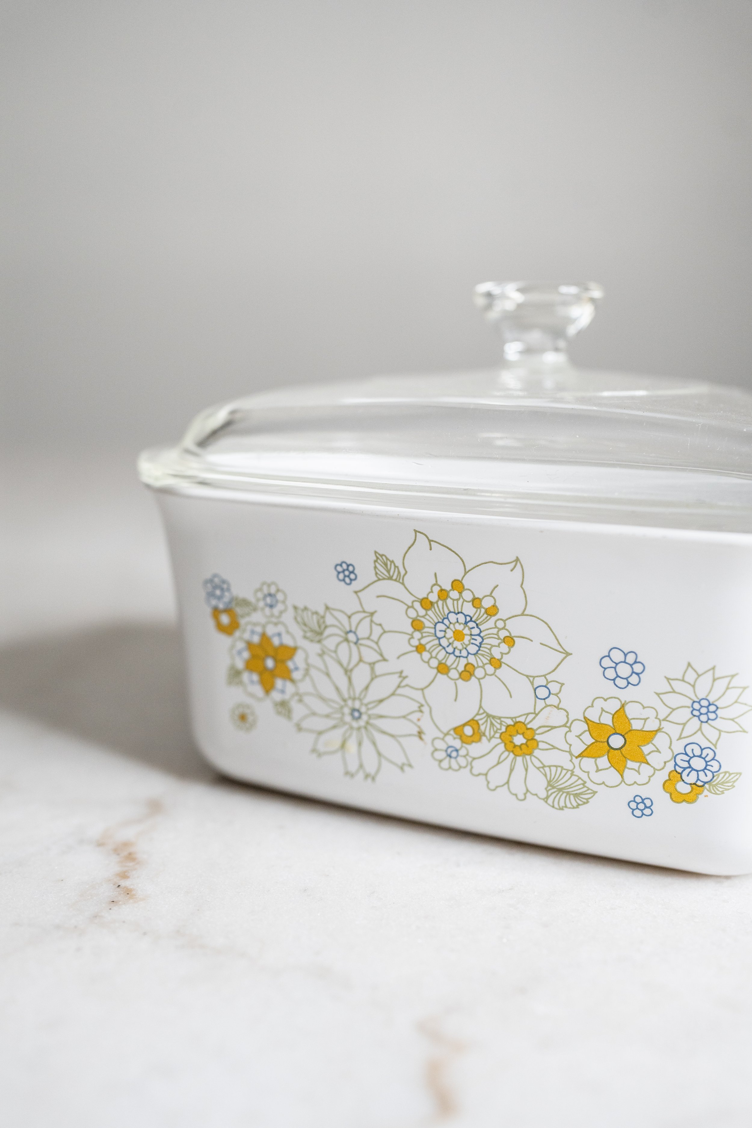 Vintage Corning Ware Floral Bouquet 1.5L Covered Casserole Dish