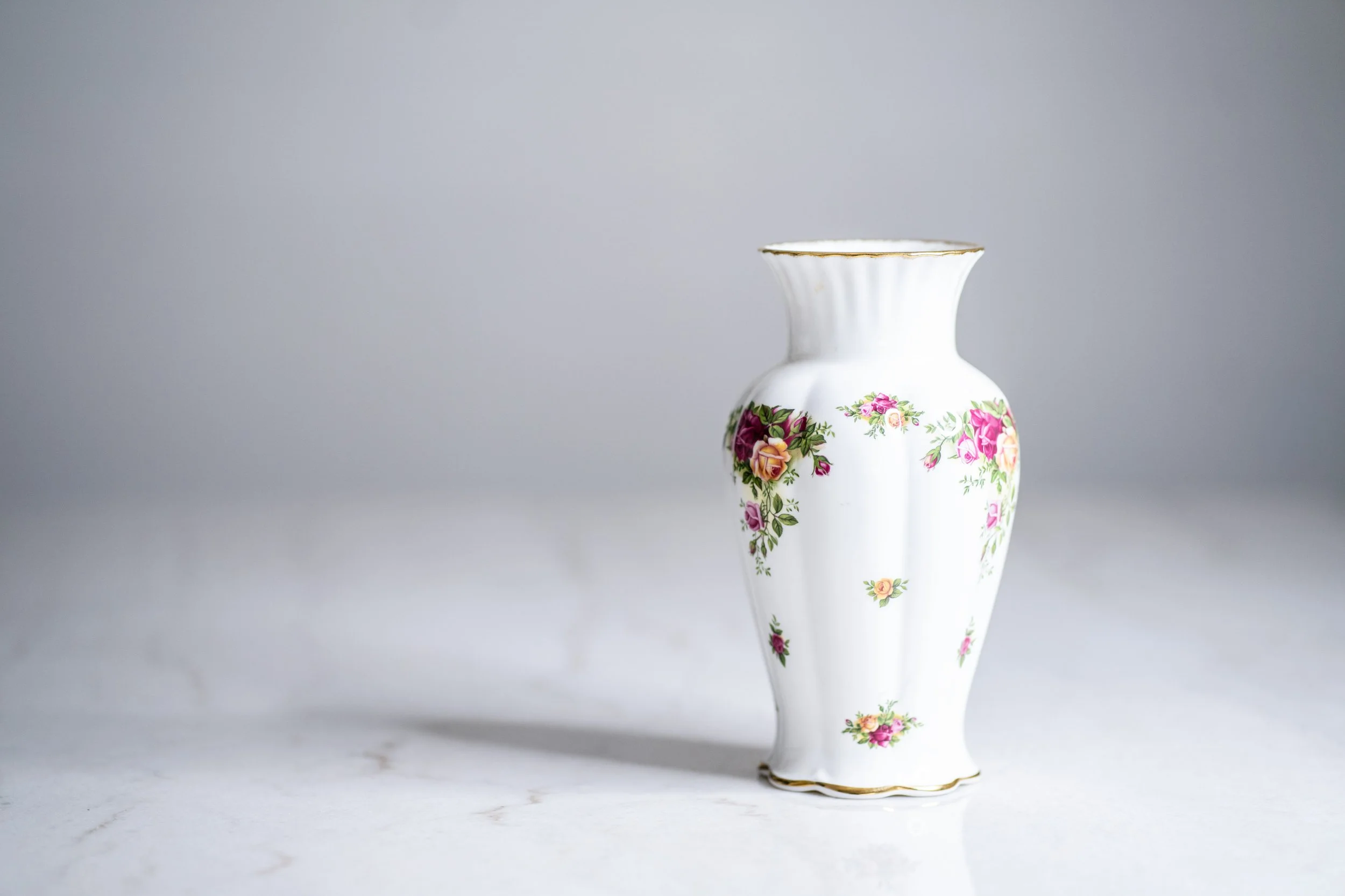 Vintage Royal Albert Old Country Roses Montrose Vase