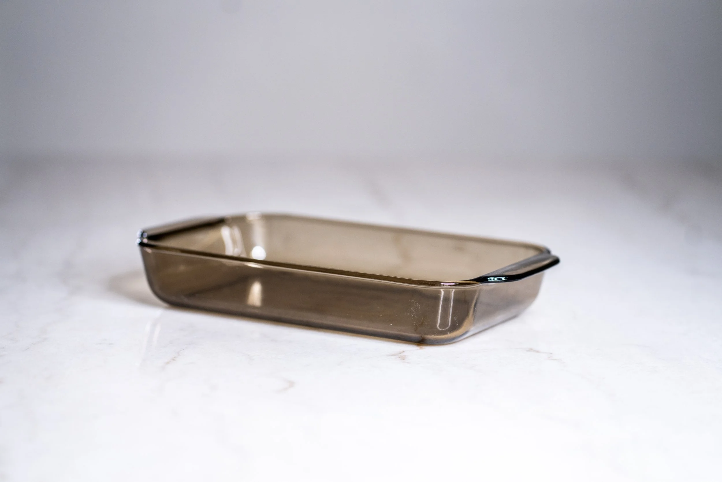 Vintage Pyrex "Fireside" Smoke Brown Glass 2-Litre Baking Dish 232-B