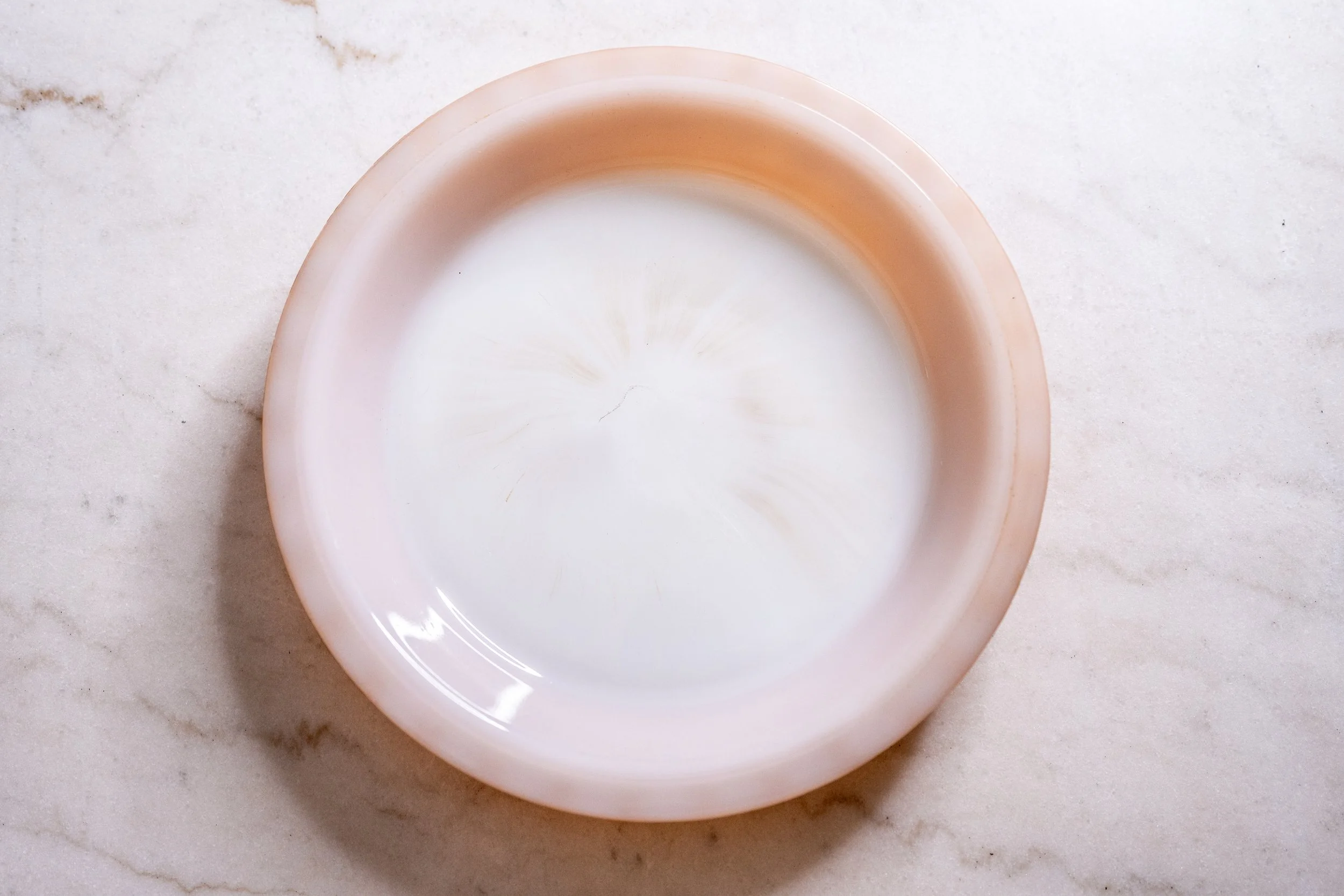 Vintage Agee Pyrex Mandarin Orange Milk Glass Scalloped Edge Pie / Flan Dish