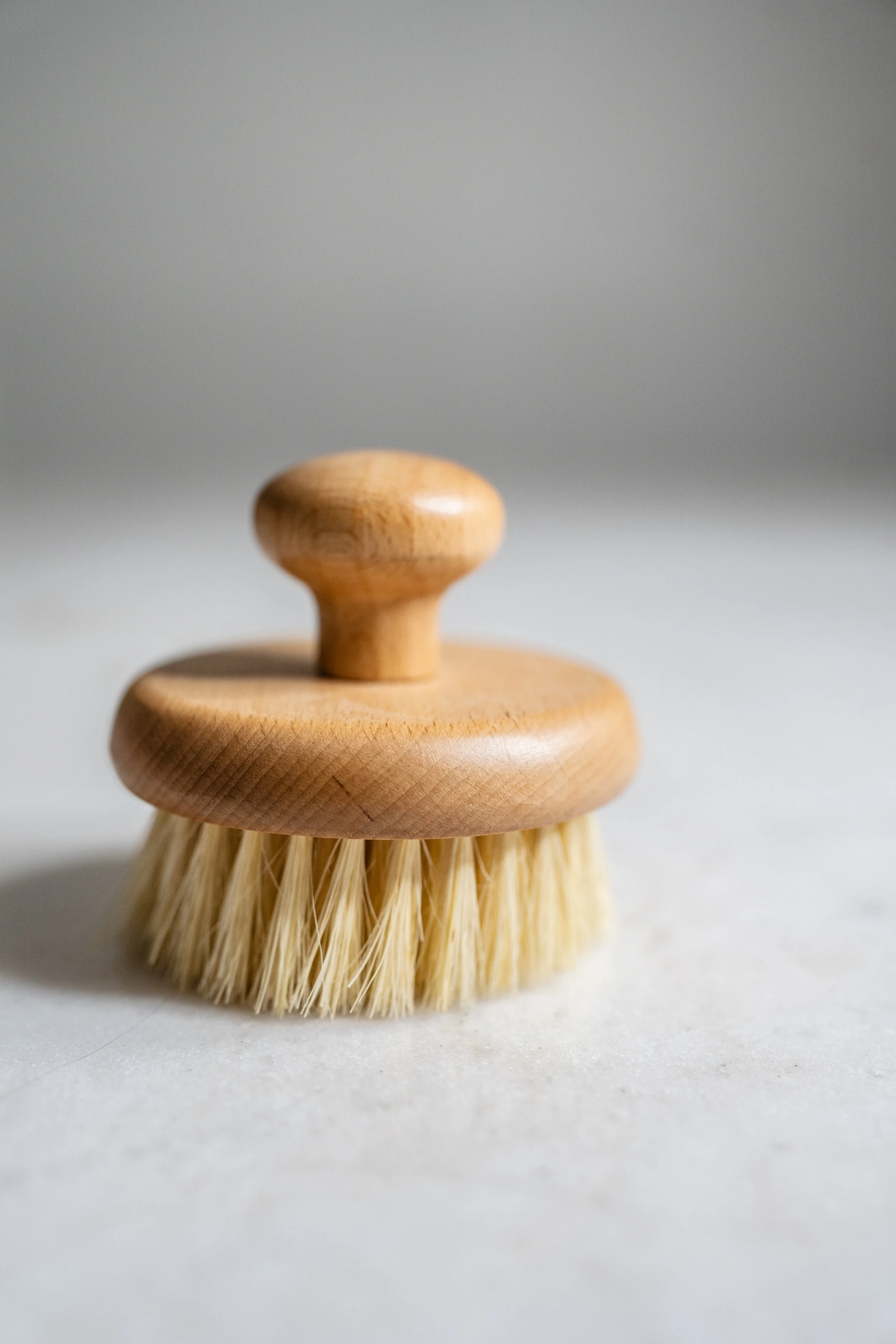 Vintage Beechwood Sisal Bristle Vegetable and Pot Scrubbing Brush
