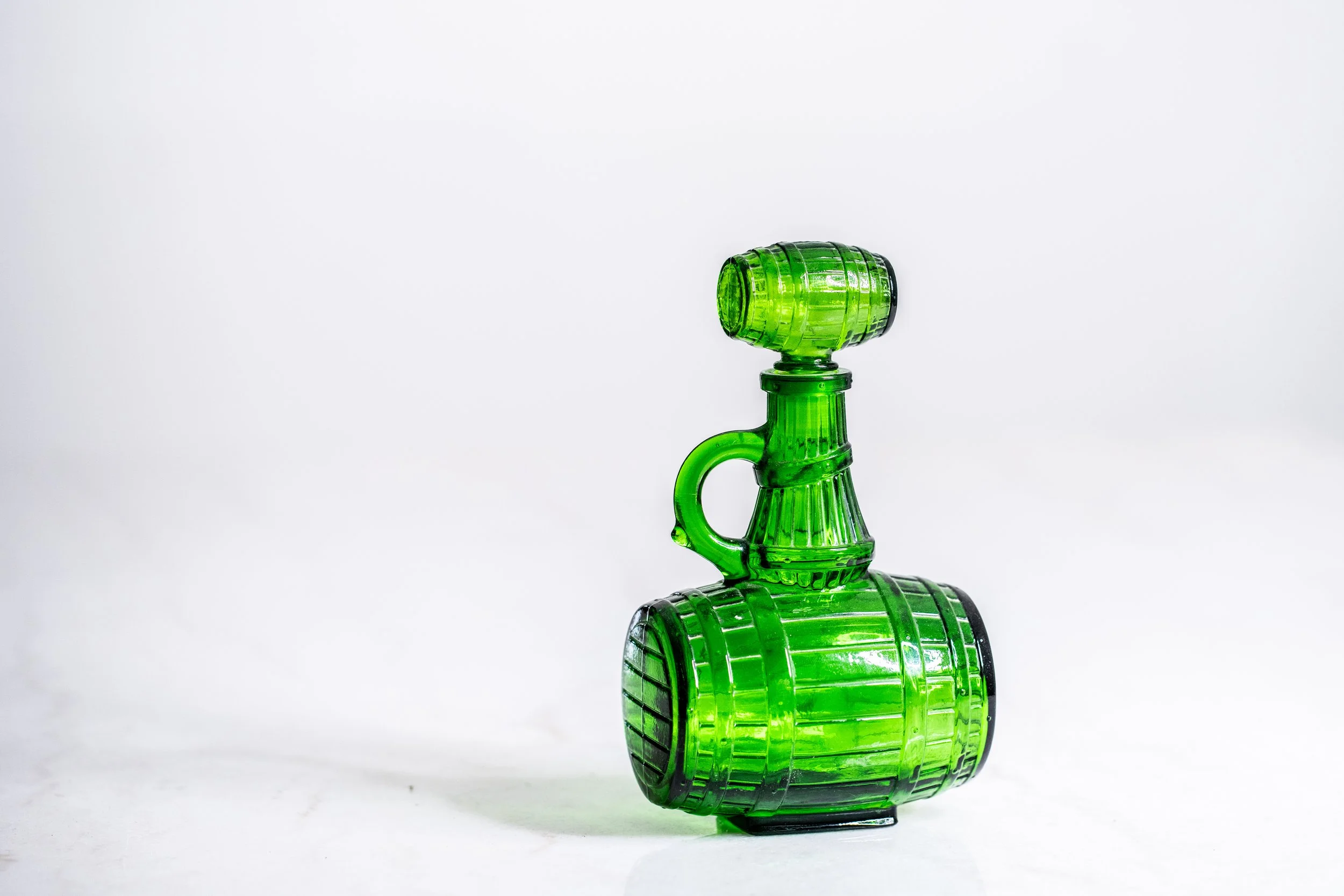 Vintage Chatelle Napoleon VSOP French Brandy Green Glass Barrel Decanter Bottle with Stopper