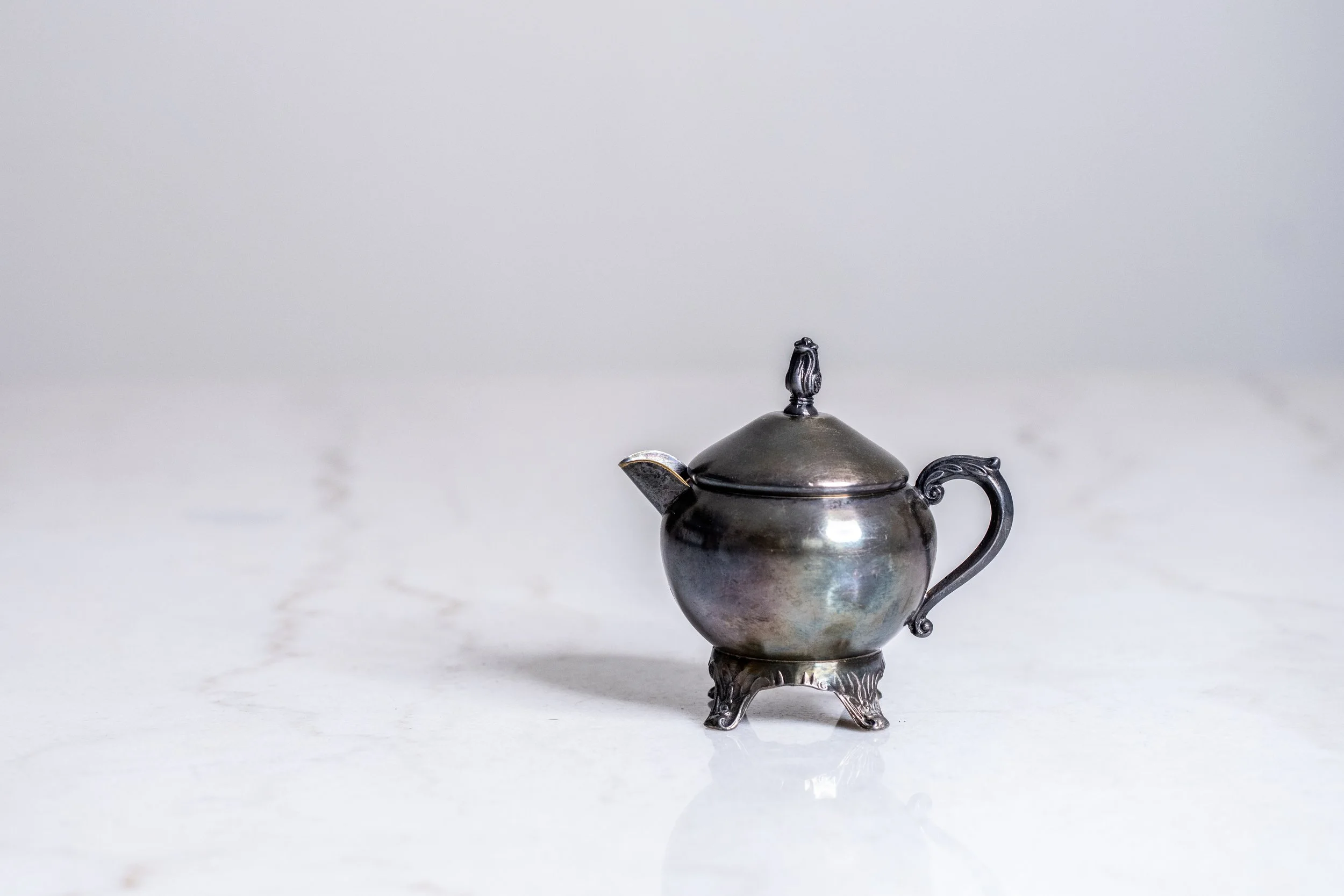 Vintage Ornate Silver-Plated 4-Footed Miniature Syrup Pitcher & Lid