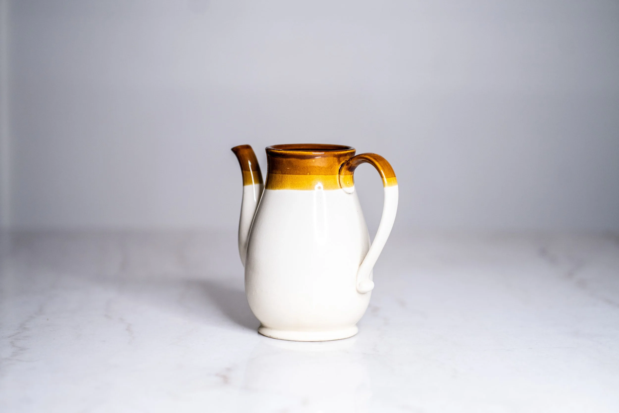 Vintage 1970s Gailstyn-Sutton "Brittany" Stoneware Coffee/Tea Pot Base – Stamped Taiwan (No Lid)