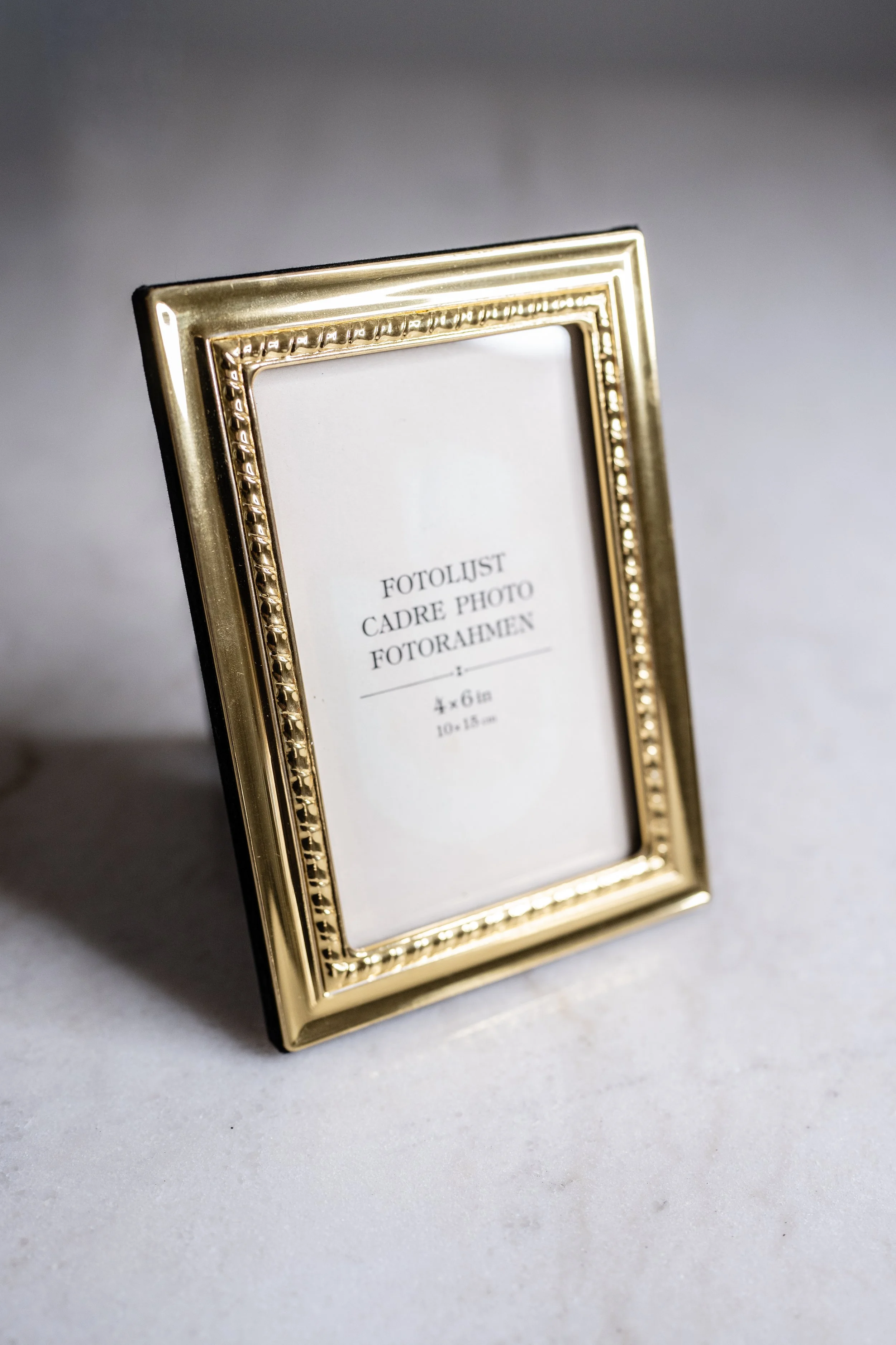 Vintage Classic Gilt Twisted Rope Tabletop Picture Frame