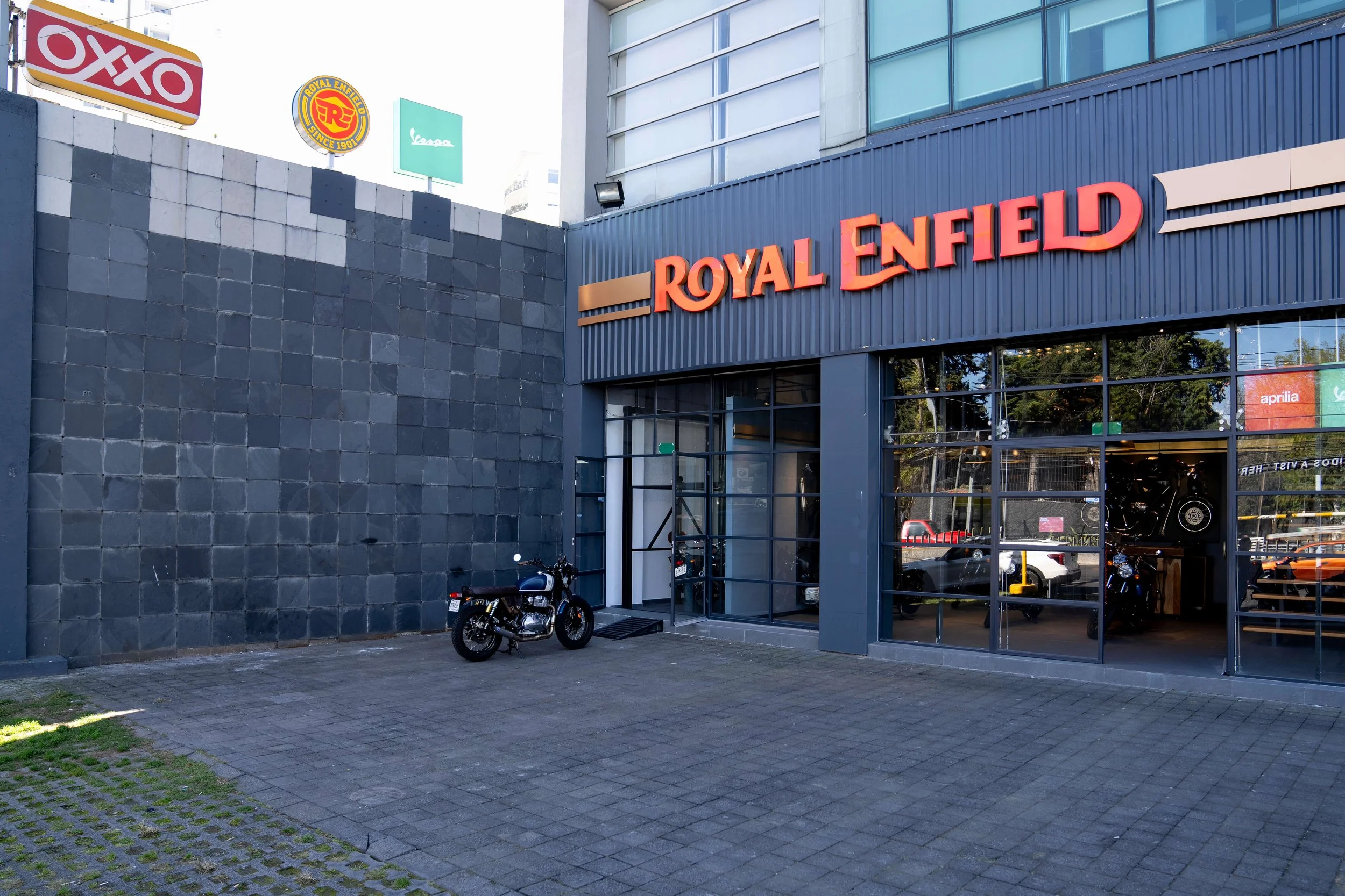 RE AGENCIA SANTA FE.jpg
