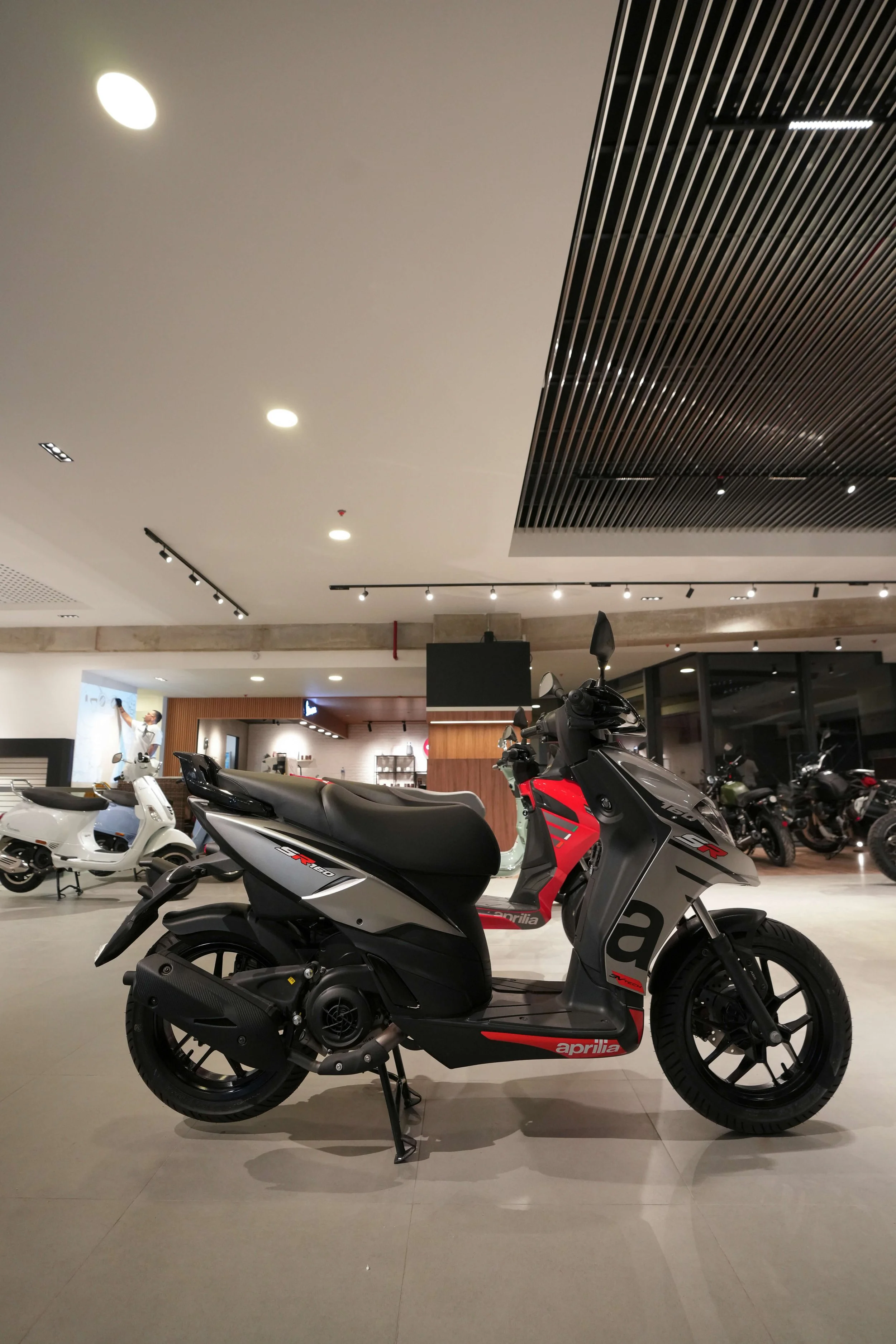MOTOPLEX POLANCO APERTURA 021.jpg