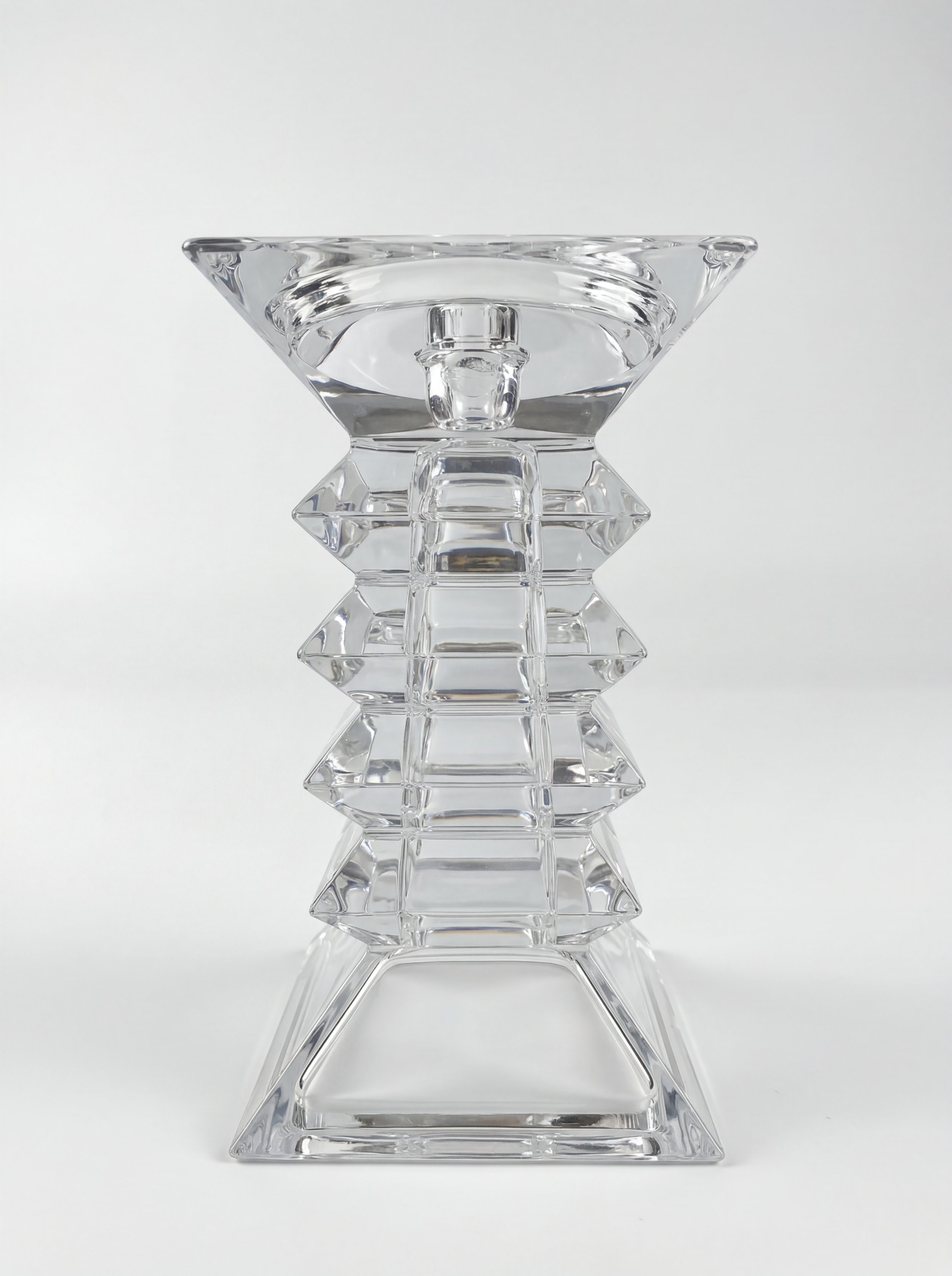 Large crystal candle holder 2.png