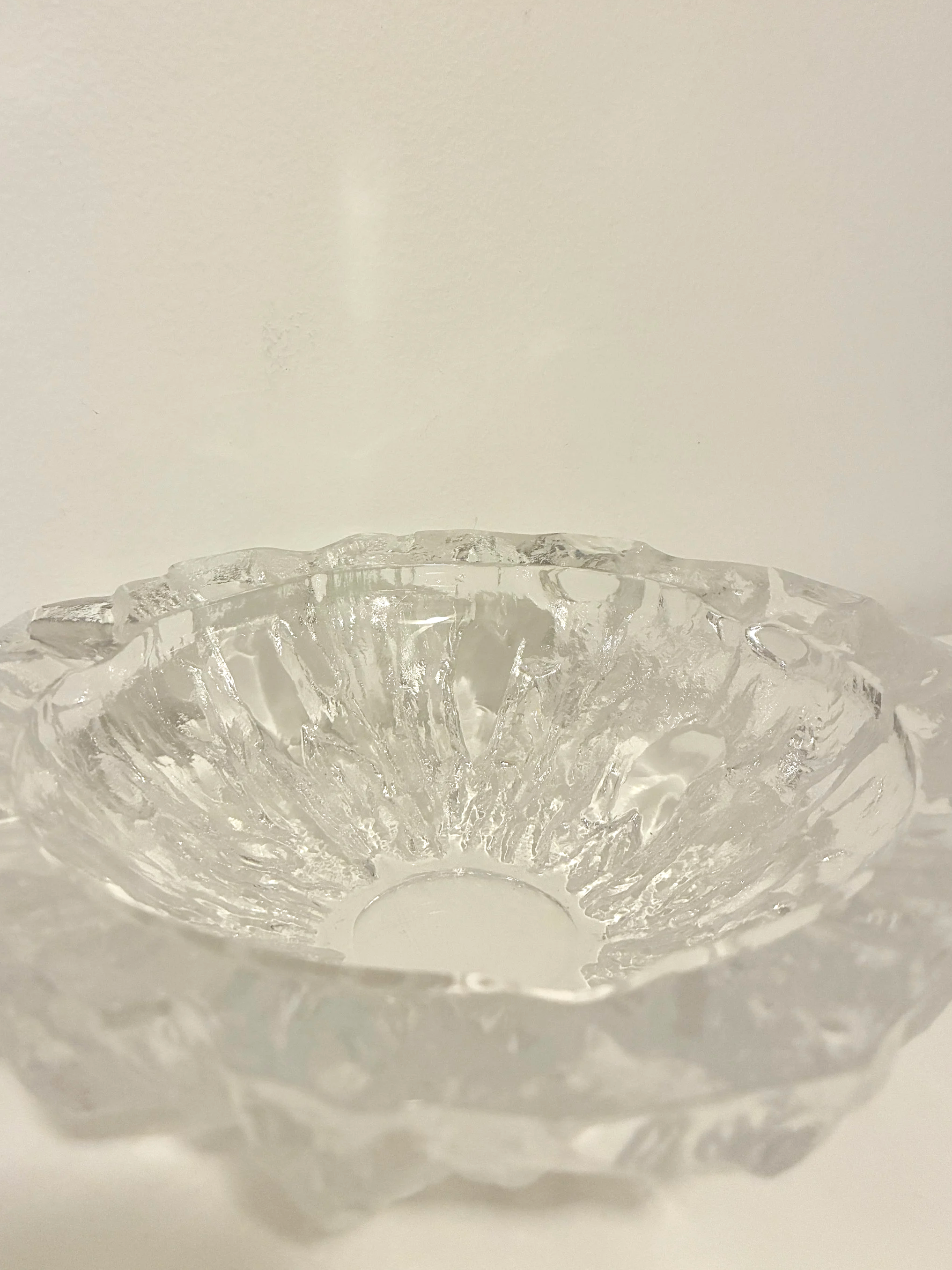 Ice+Rock+Ashtray.png