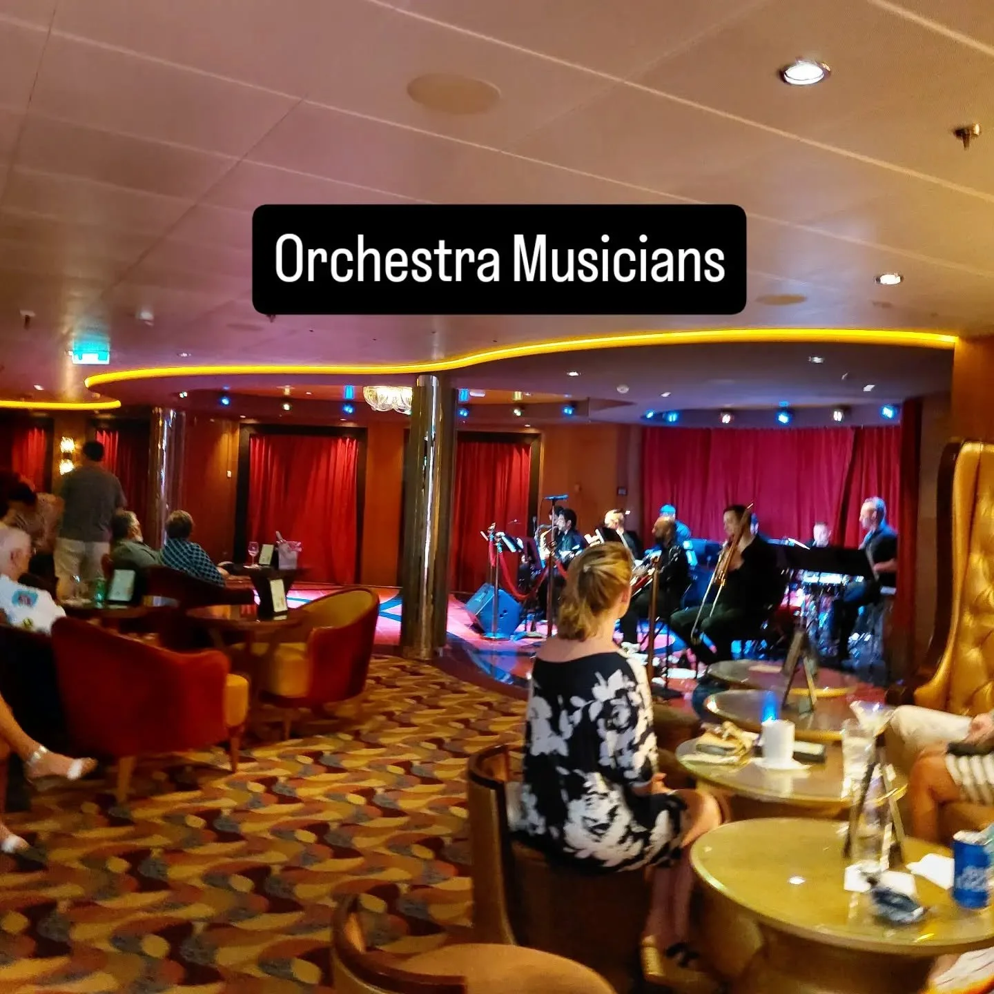Live orchestra musicians. Dream it, dot it. 
S&oacute;lo los mejores m&uacute;sicos est&aacute;n a bordo
#workingoncruiseships