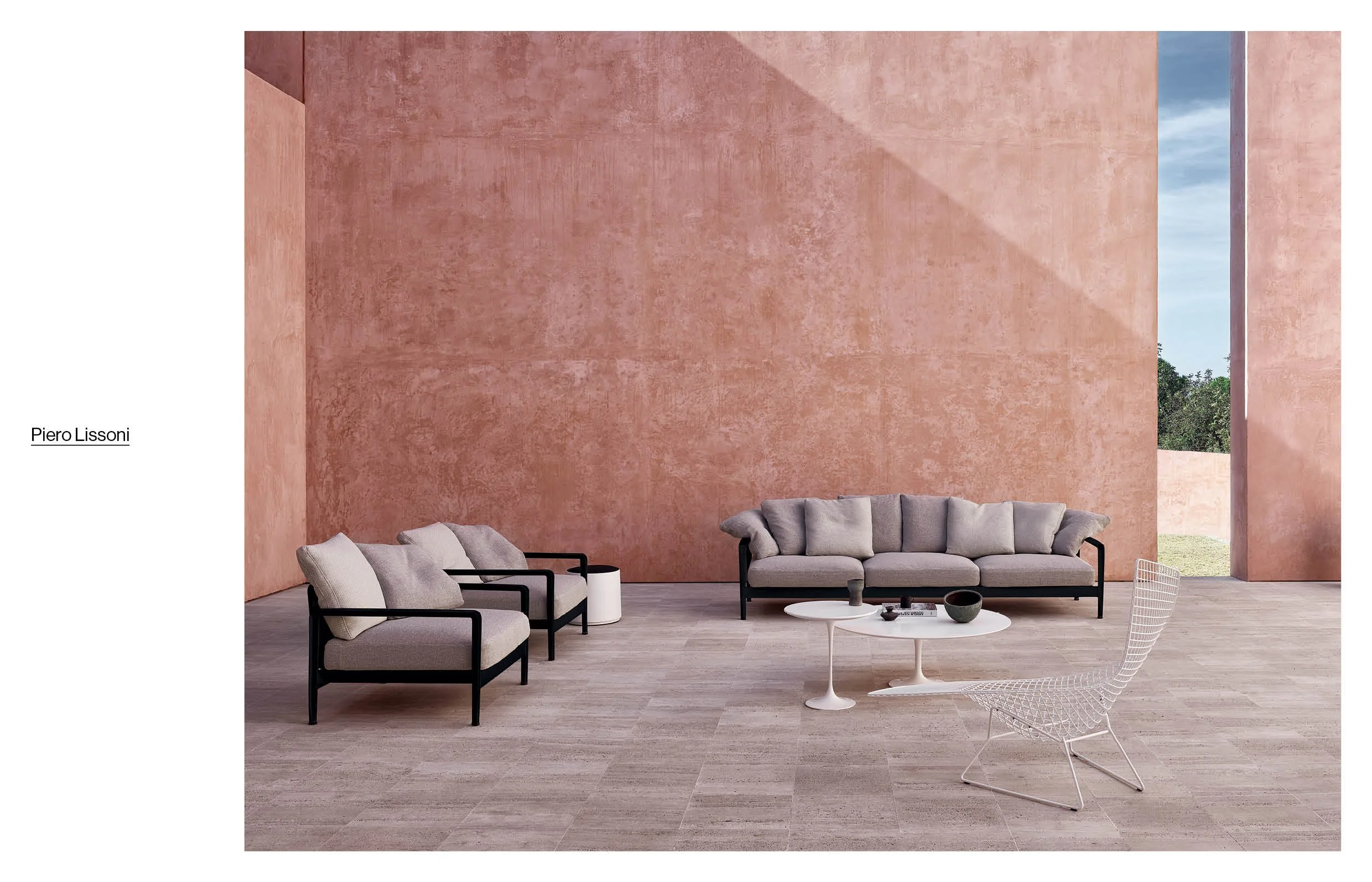 Knoll-Outdoor-2025-21x27cm-V618.jpg