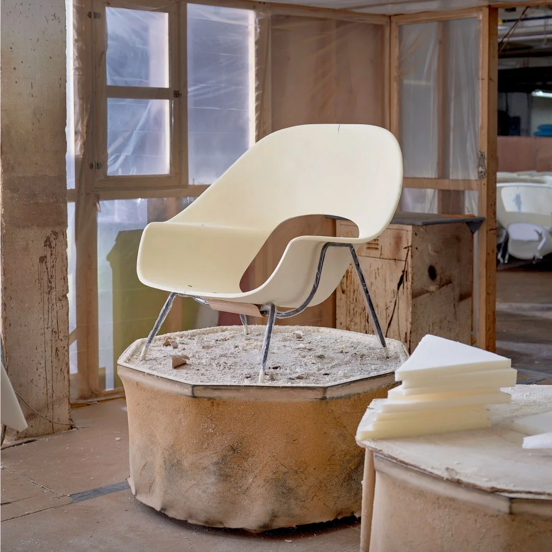 Knoll-WombChair-1080x1080-CraftsmanshipPost1-1.jpg