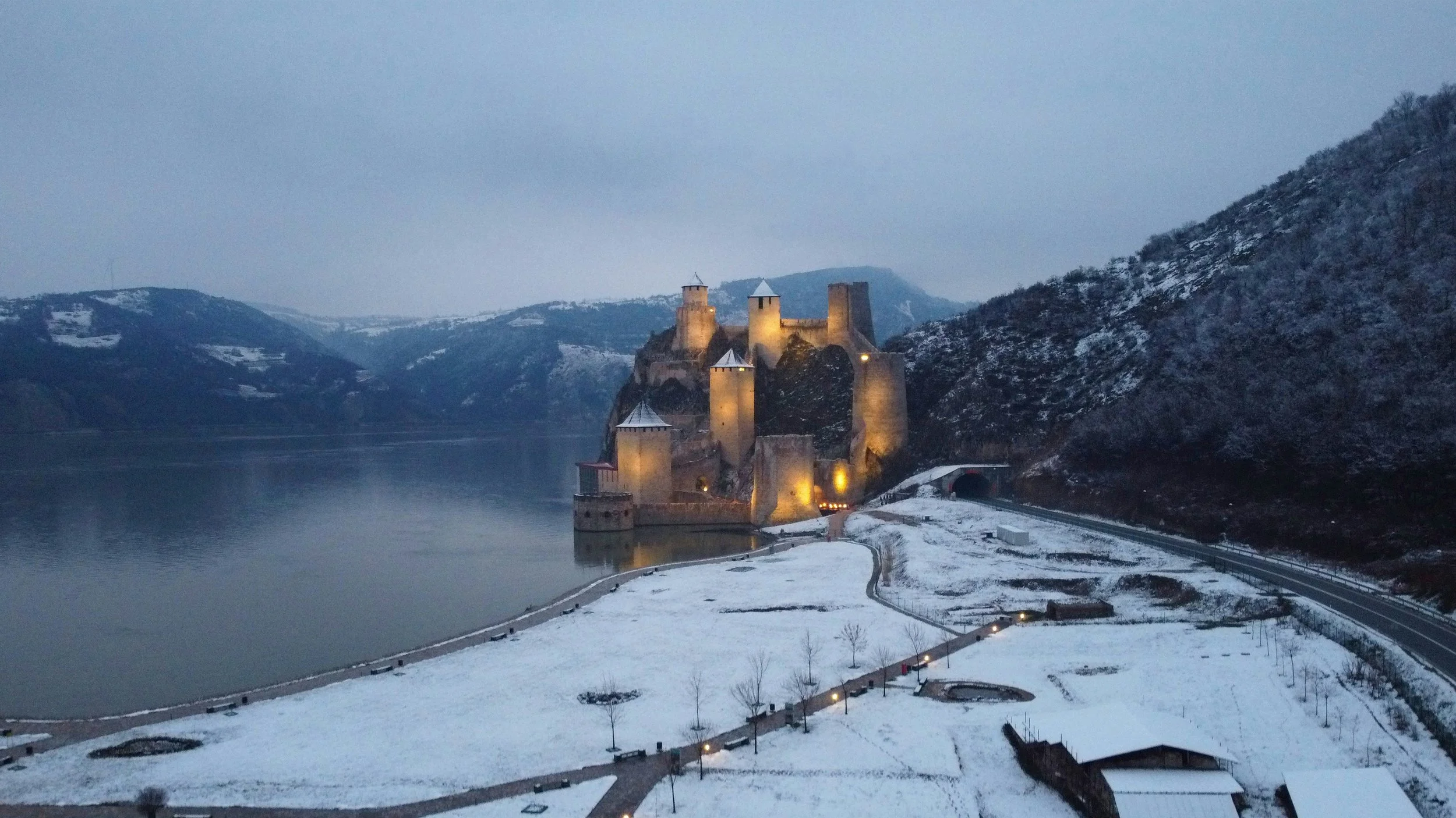 golubac zima.jpg