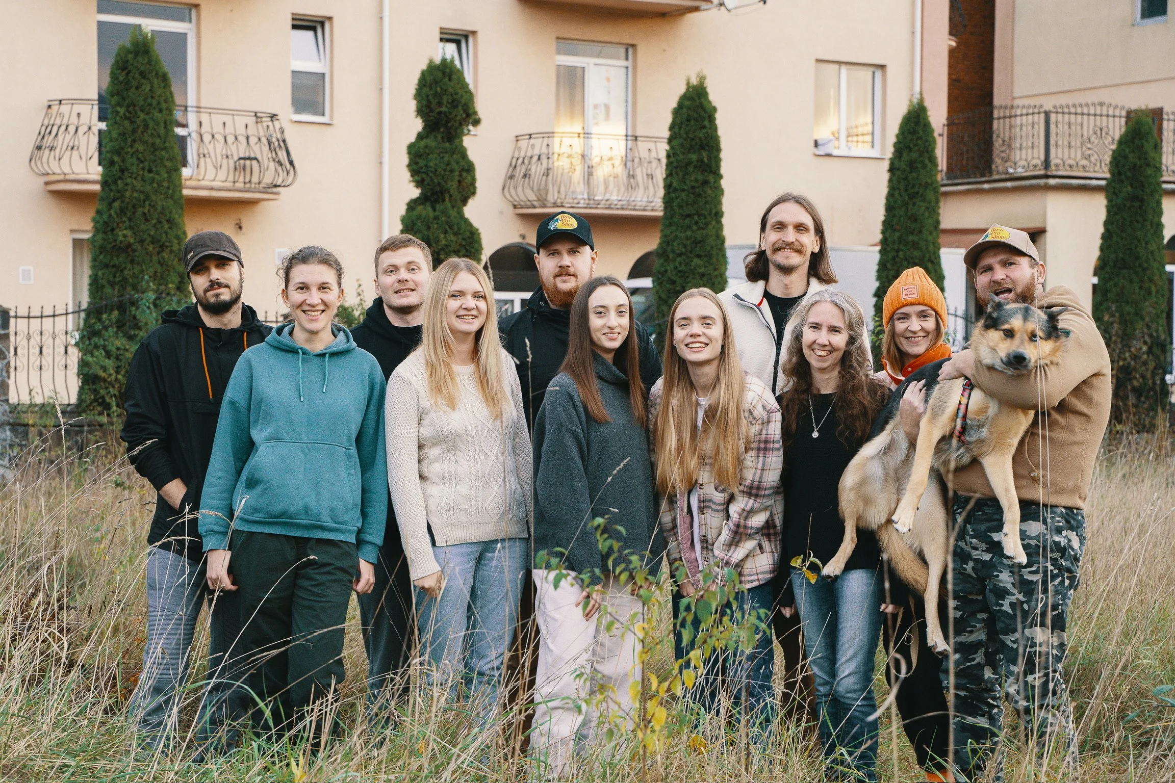 Core UA Ants team at the Murashnik ‘Anthill’ shelter in western Ukraine, providing housing and care for internally displaced families through US Ants support.