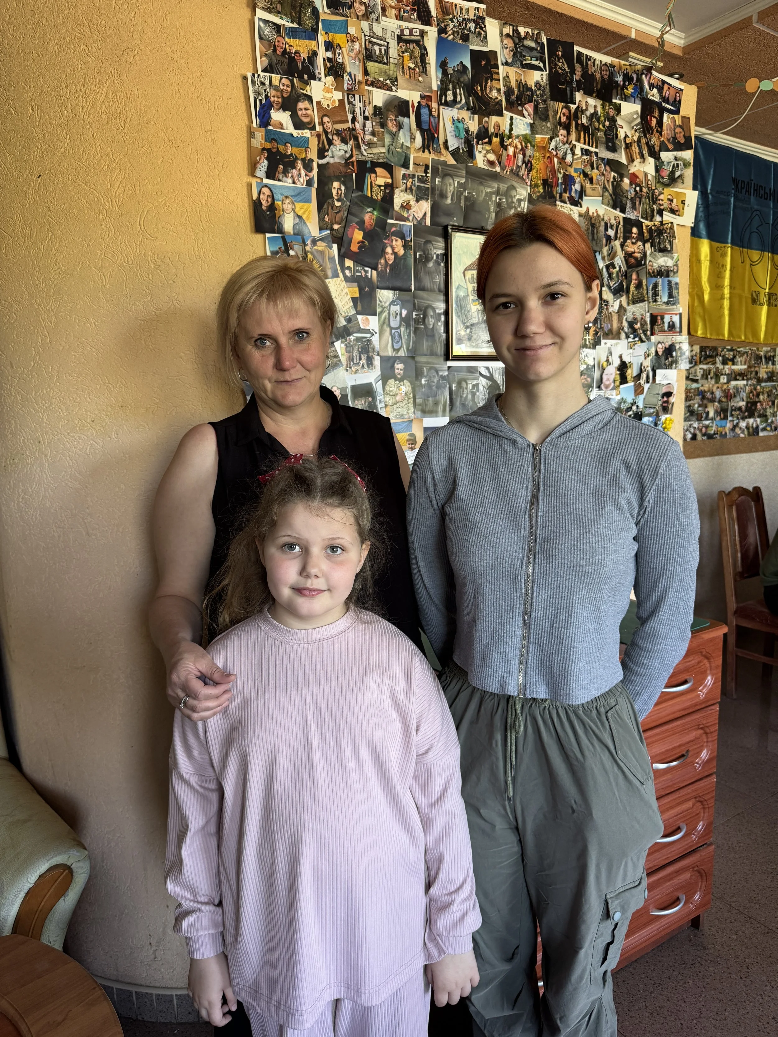 Internally displaced family inside the Murashnik ‘Anthill’ shelter in Ukraine, receiving housing and support through UA Ants and US Ants partnership.