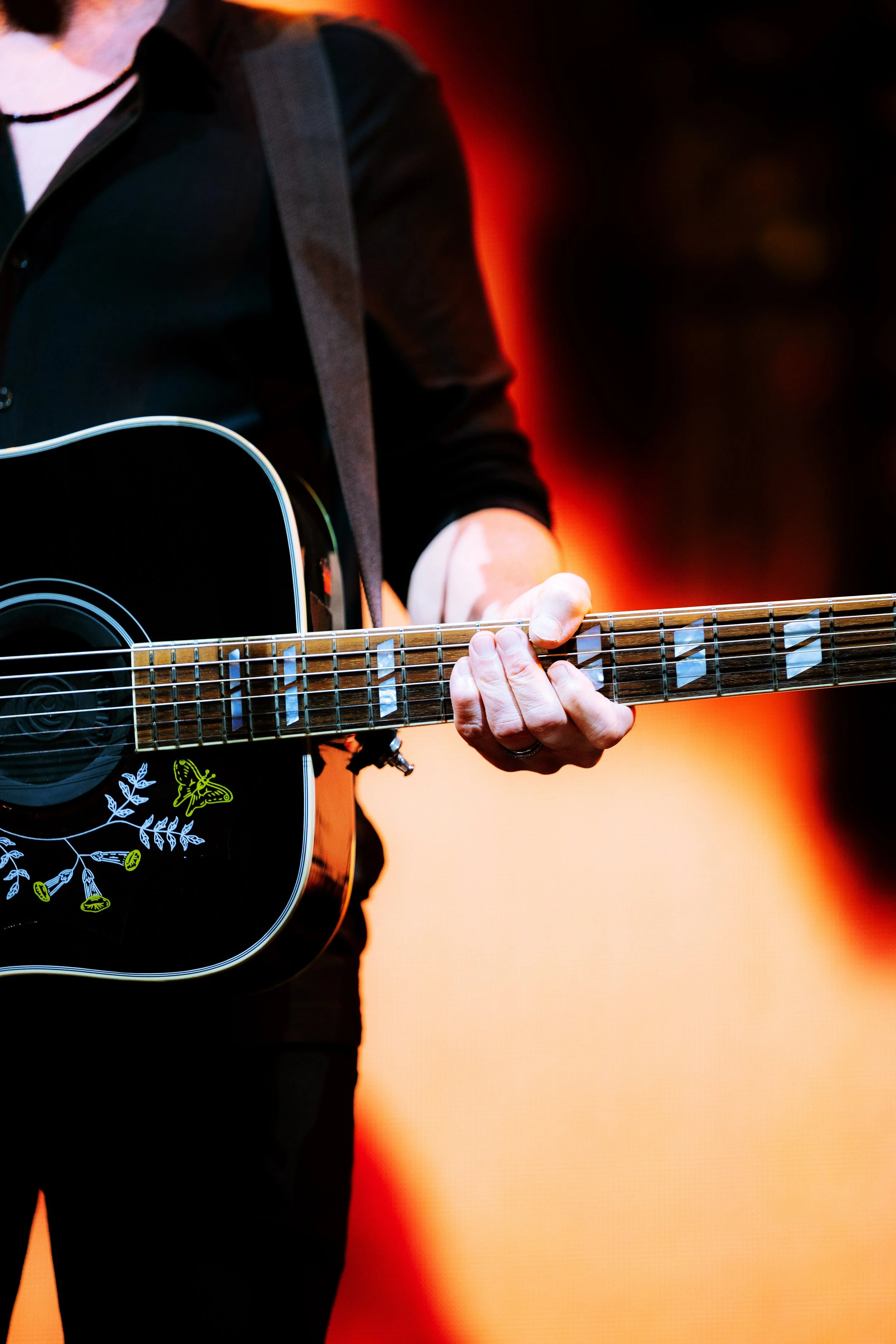  NASHVILLE, TENNESSEE - July 31: Train celebrate 25 years of  Drops of Jupiter  with a sold out show at Ascend Federal Credit Union Amphitheater. (Photo by Dylan Basden for Pretty Nifty) 