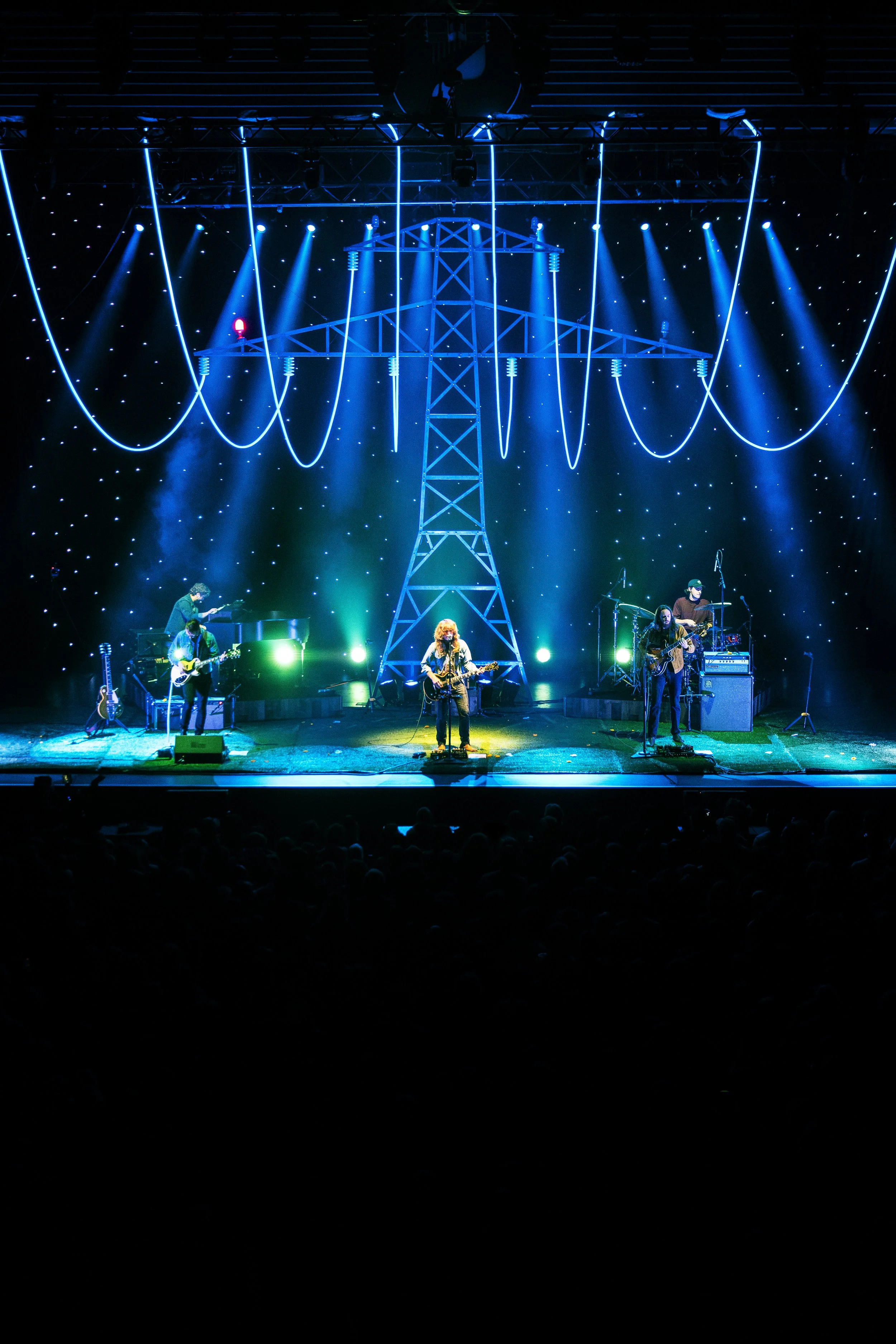  NASHVILLE, TENNESSEE - October 16: Jesse Welles brings his “Red” tour to The Pinnacle. (Photo by Dylan Basden for Pretty Nifty) 